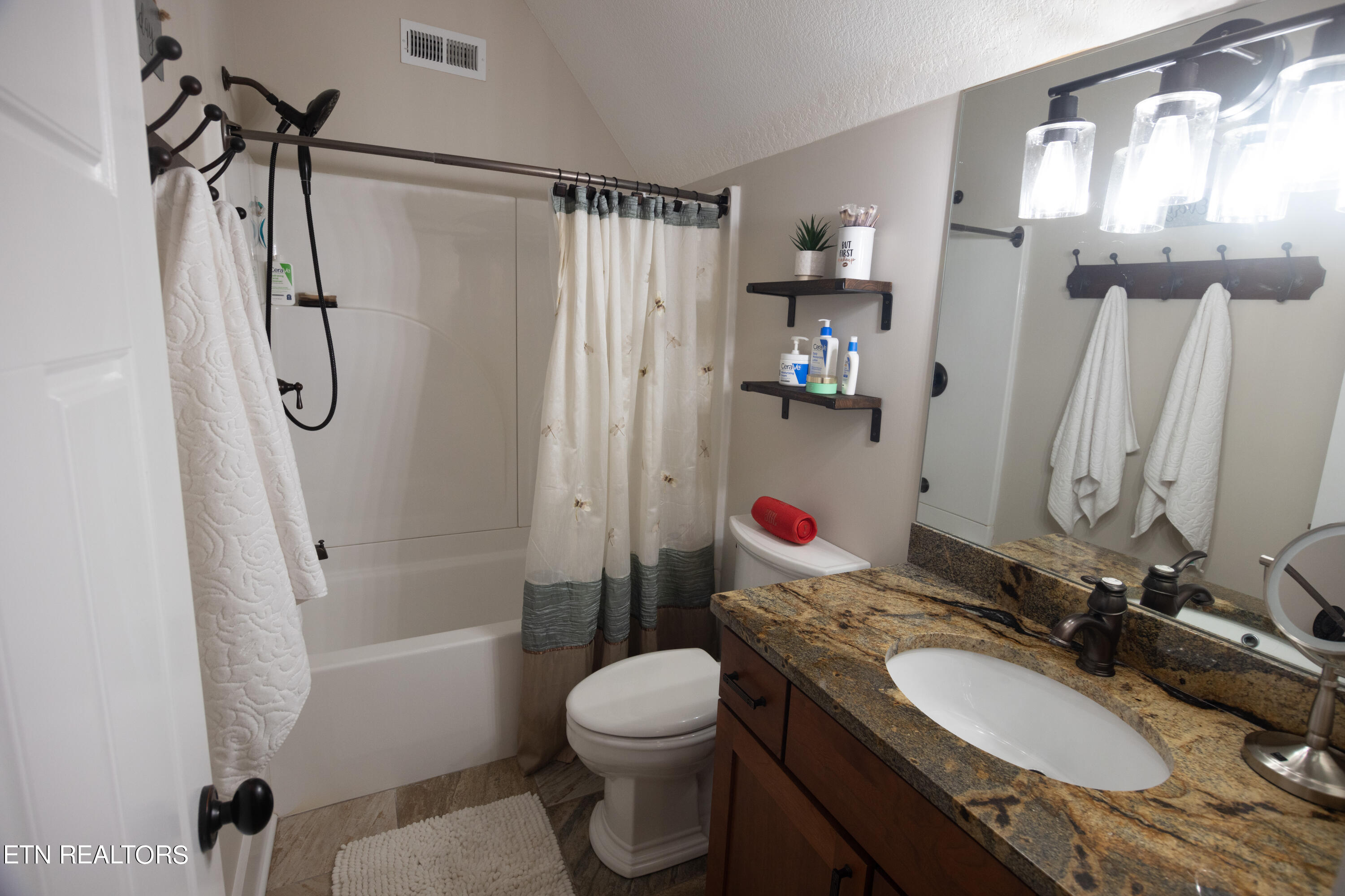 485 Quiet River Lane Property Photo 43