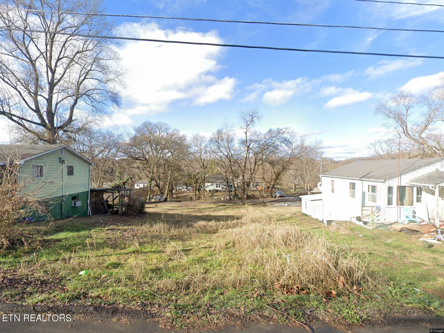 4115 Lilac Ave Property Photo