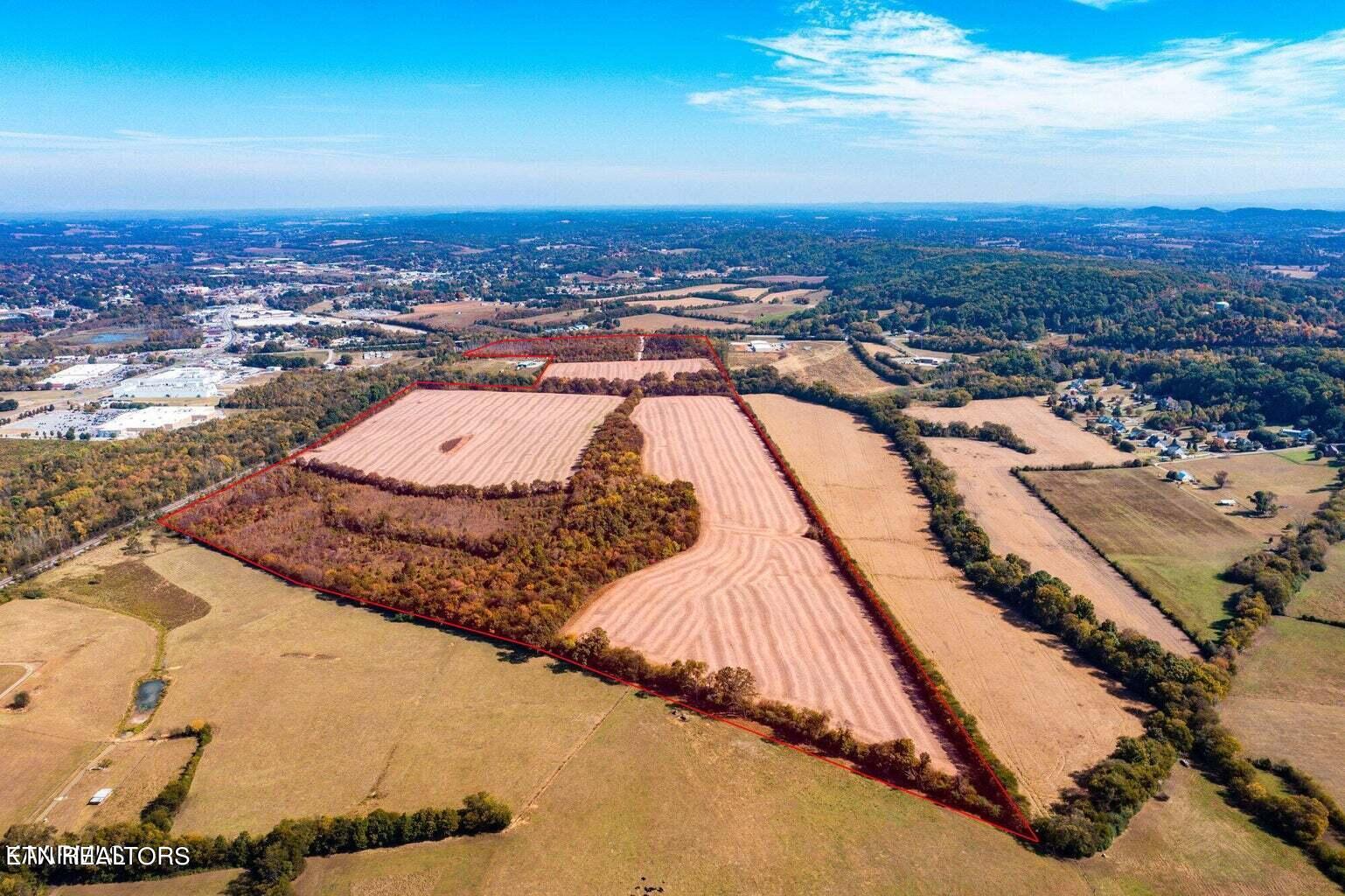 1210 New Highway 68 Property Photo 5
