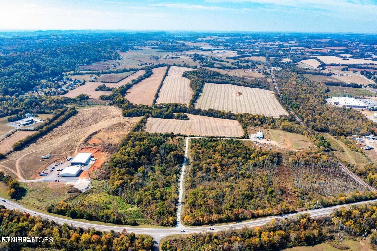 1210 New Highway 68 Property Photo 7