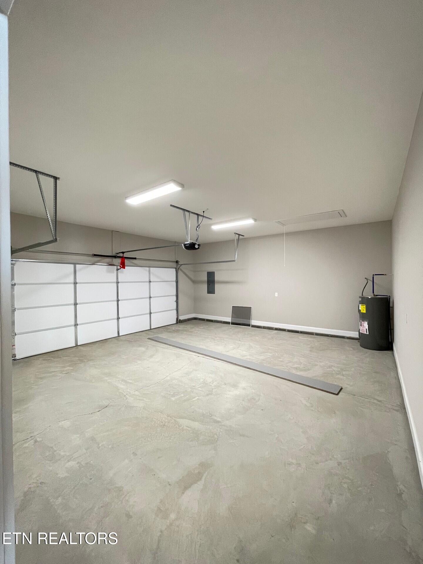 210 Mossy Rock Rd Property Photo 12