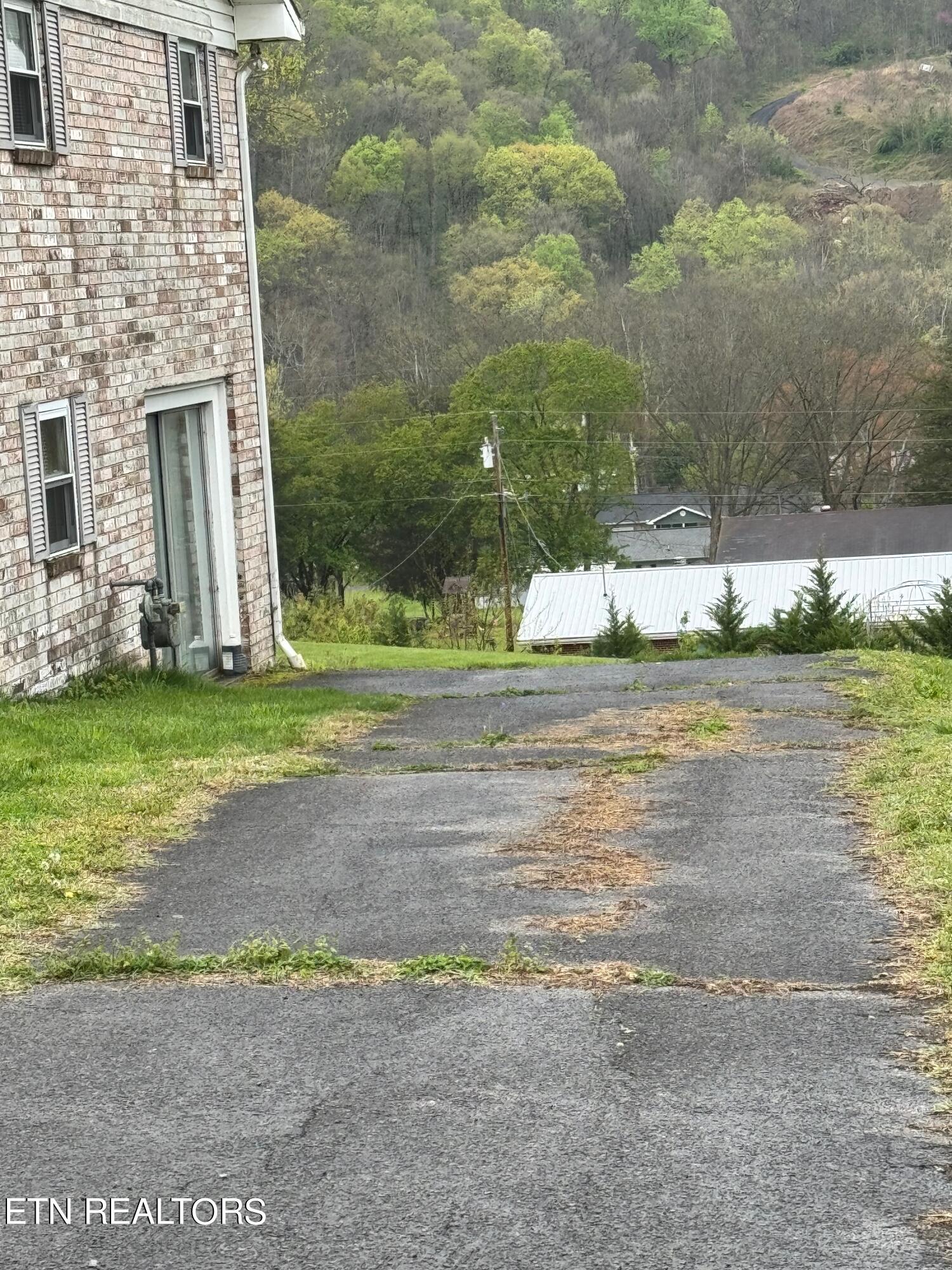 529 Vinson Drive Property Photo 2