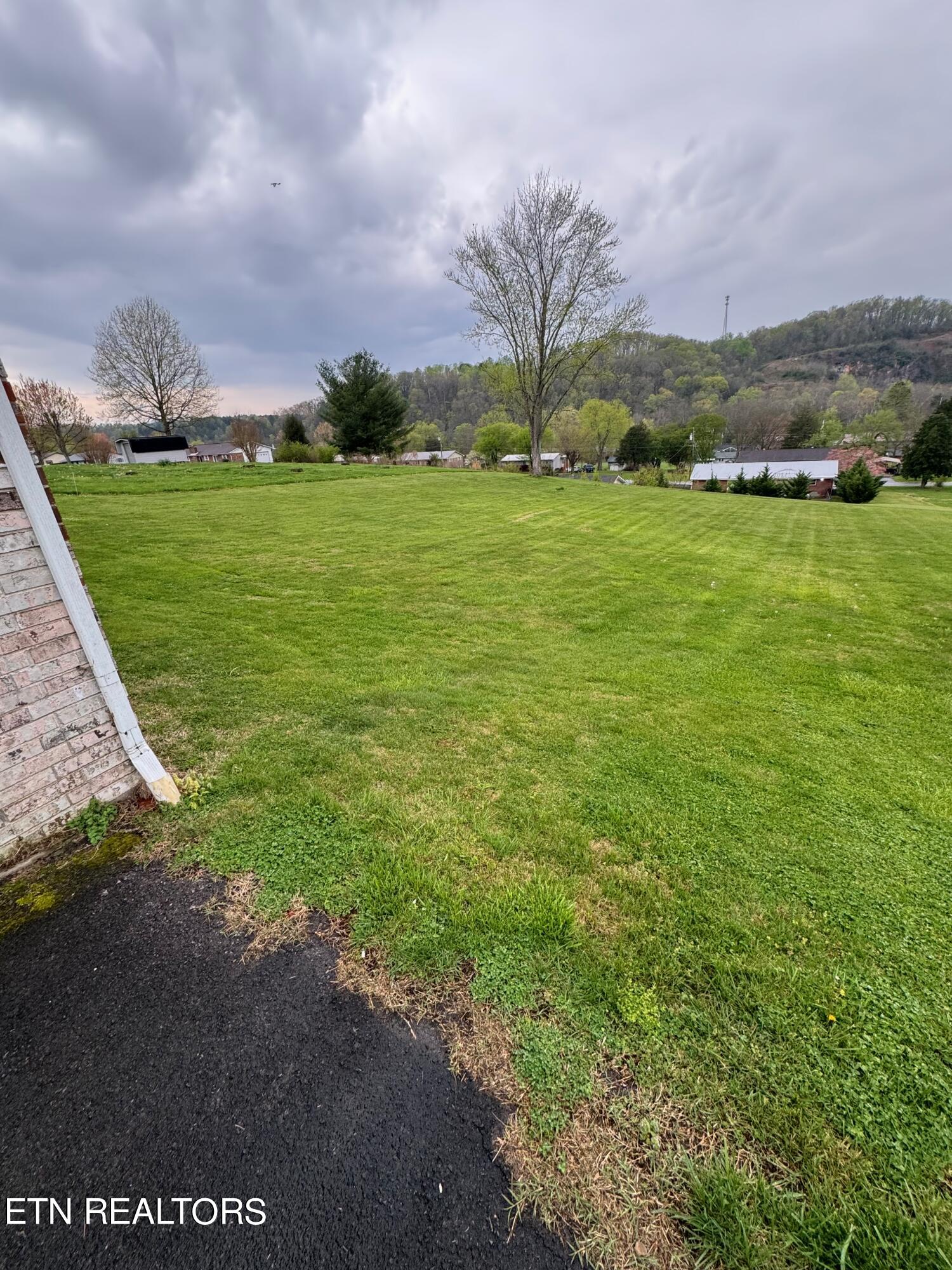 529 Vinson Drive Property Photo 12