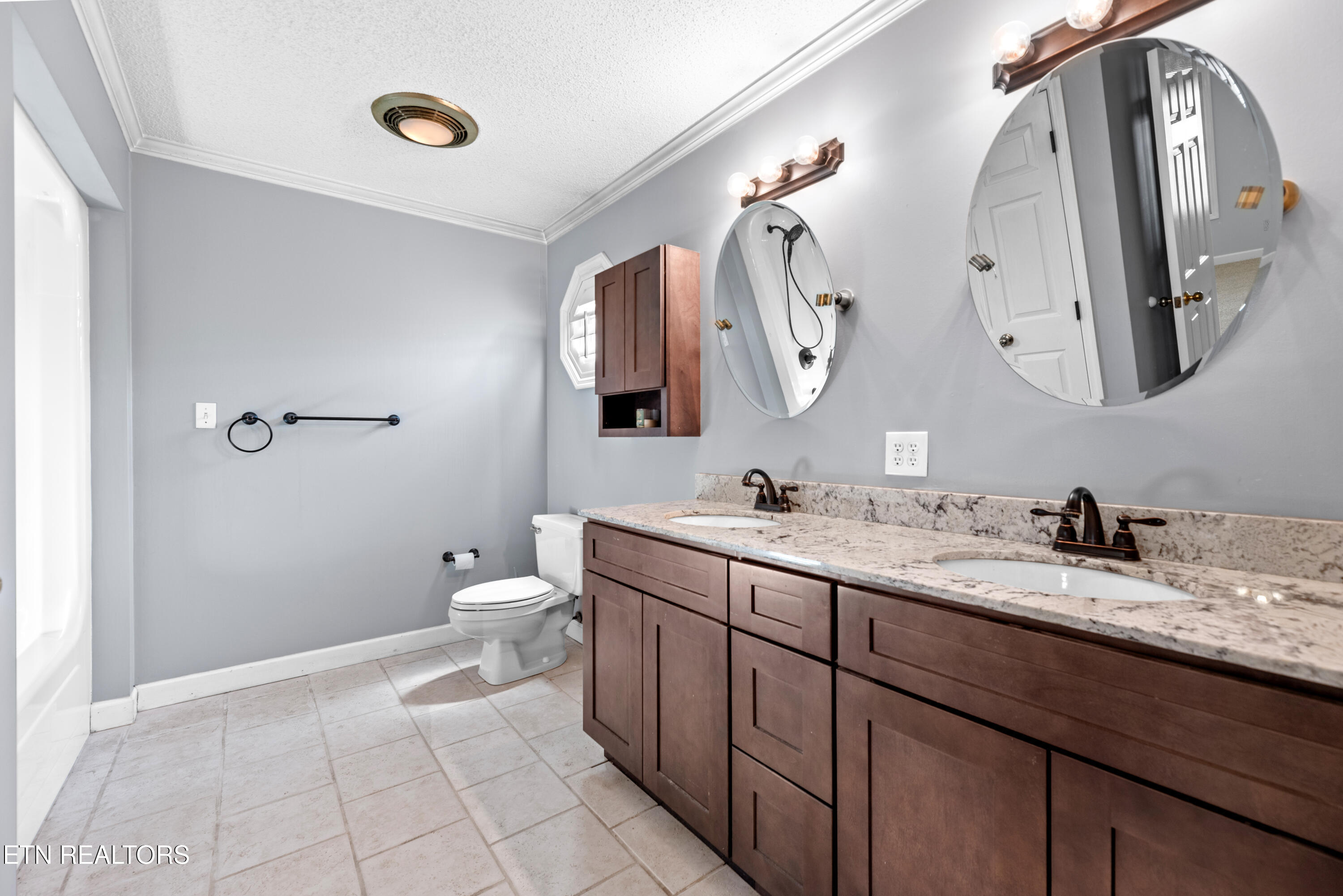 1244 River Oaks Drive Property Photo 14