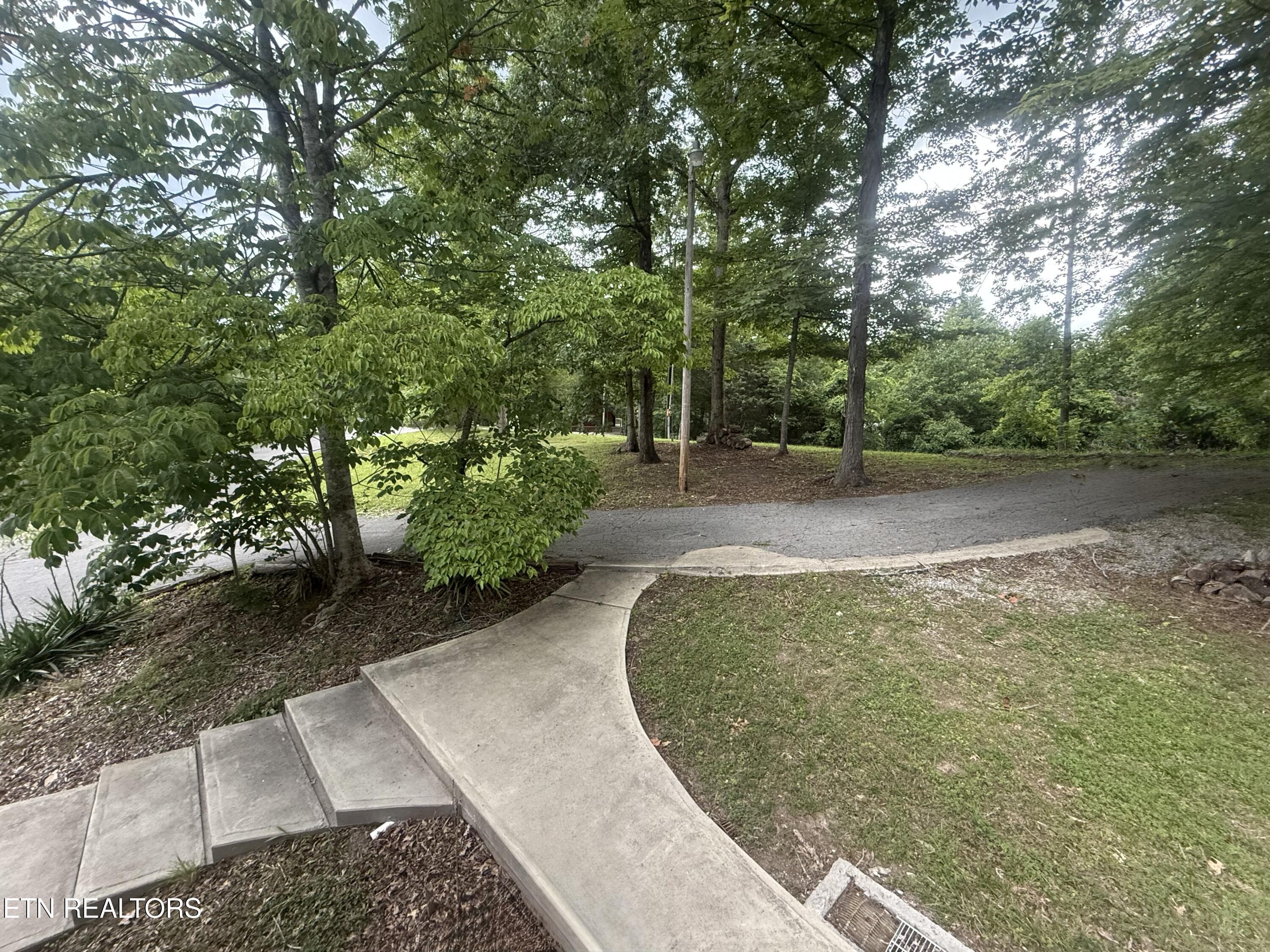 555 Lake Lane Property Photo 5