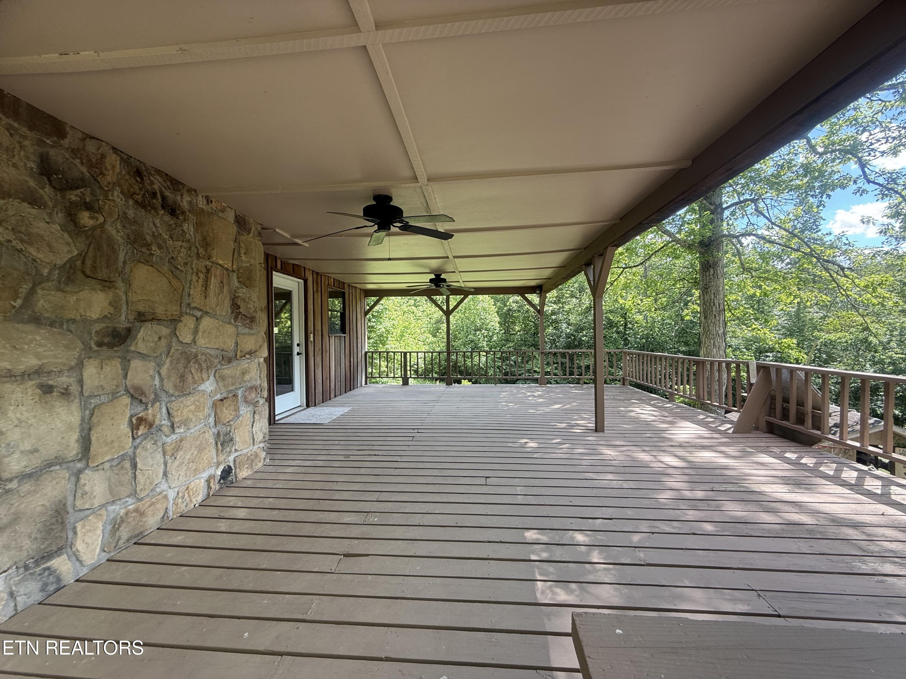555 Lake Lane Property Photo 12