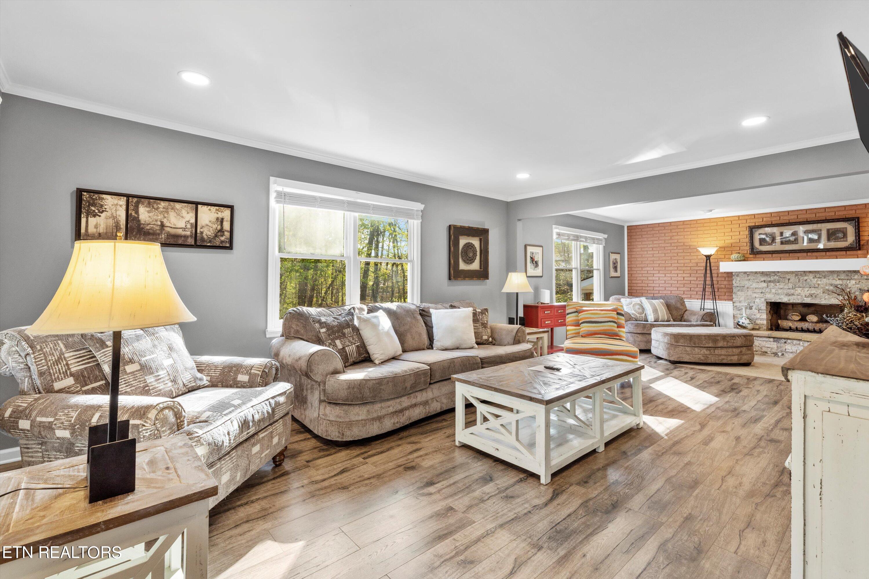 7816 Timber Glow Tr Property Photo 12