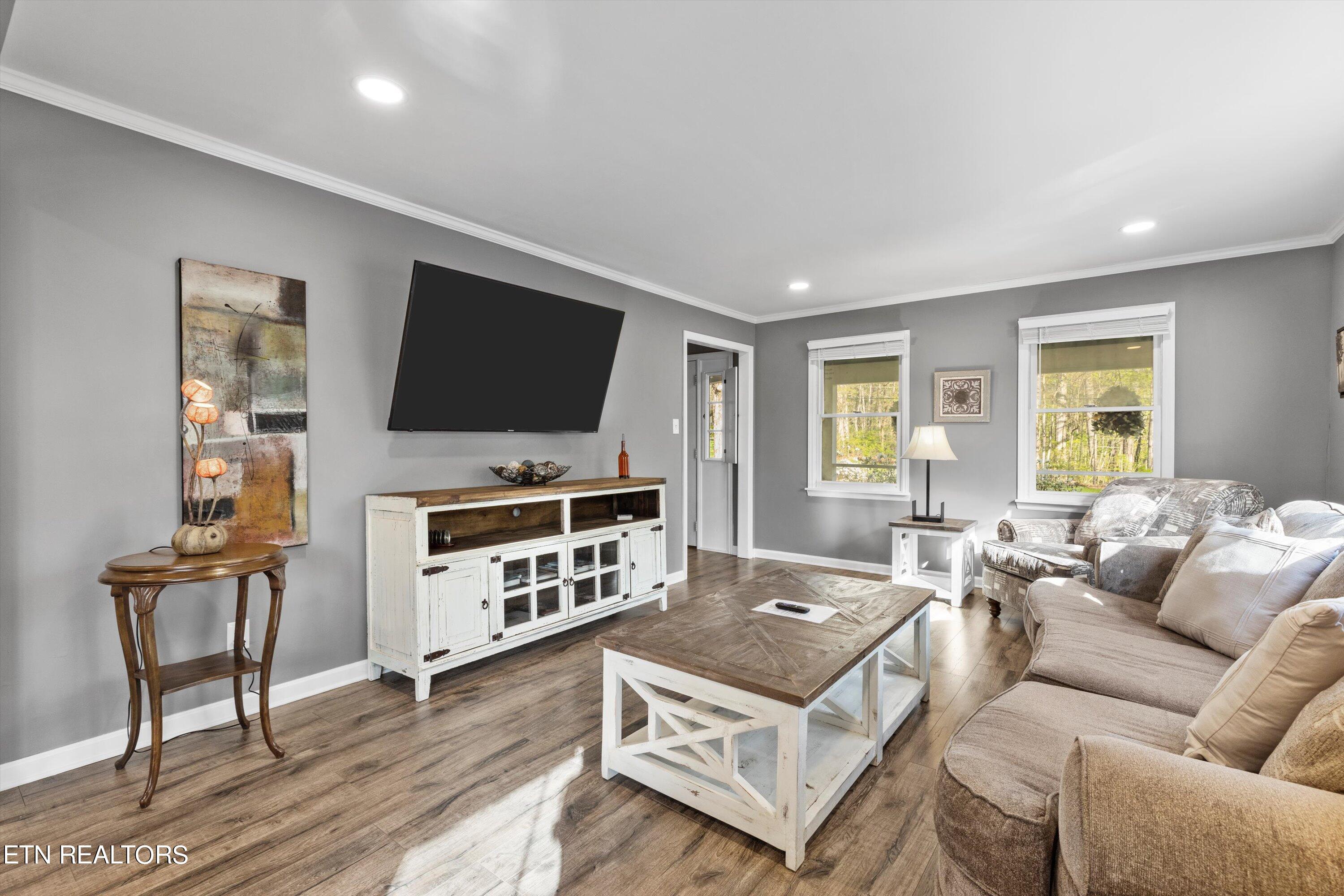 7816 Timber Glow Tr Property Photo 13