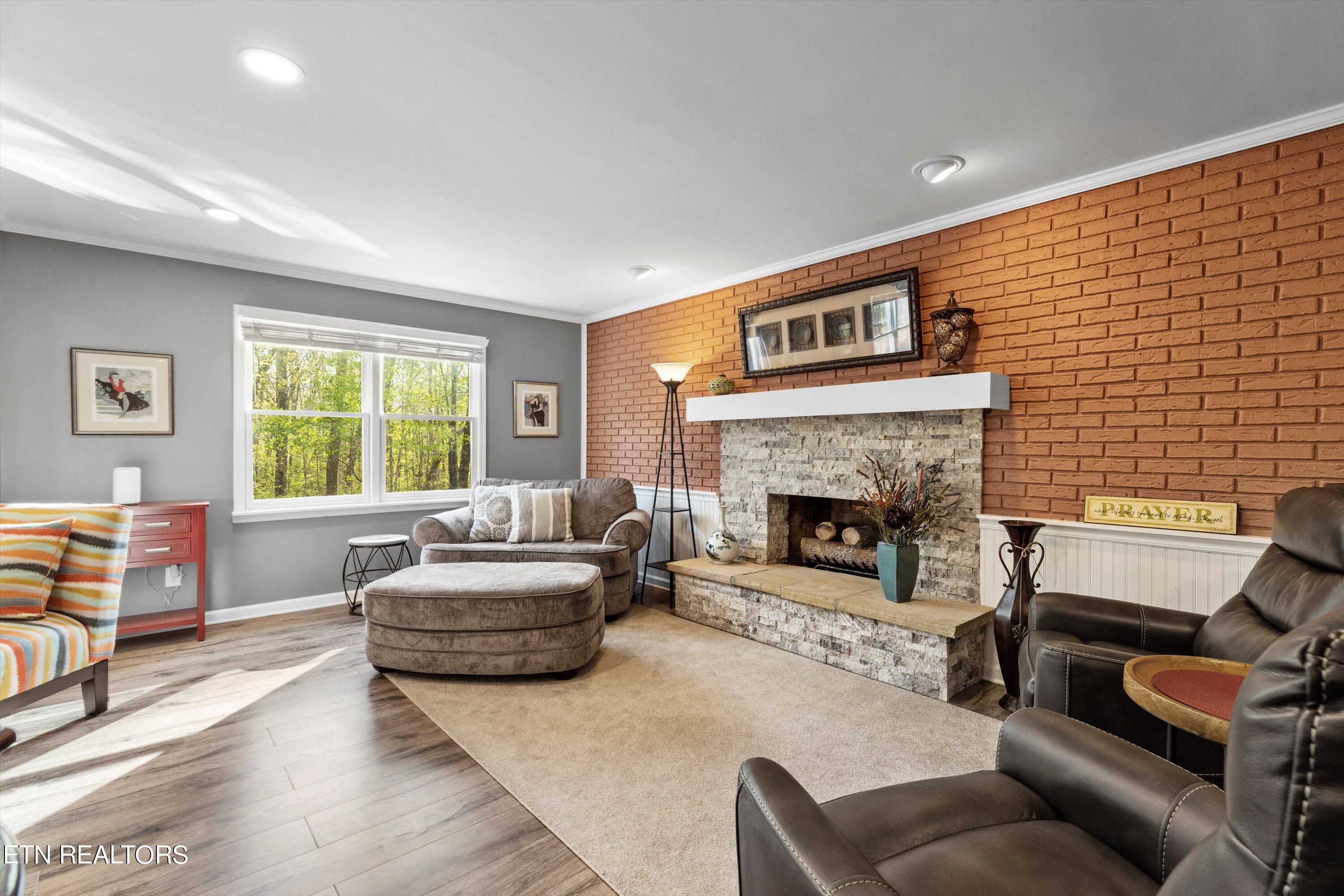 7816 Timber Glow Tr Property Photo 15