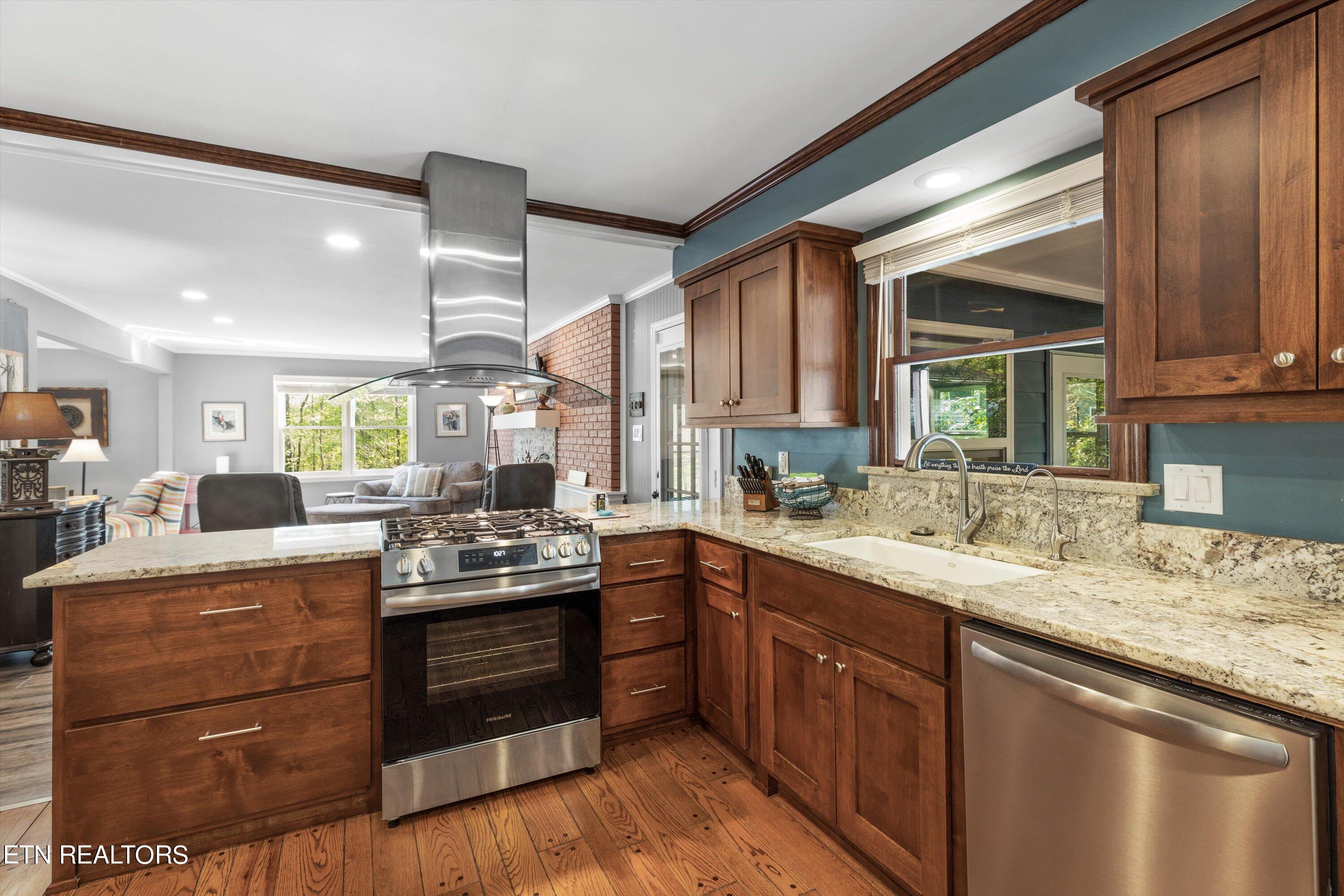 7816 Timber Glow Tr Property Photo 20
