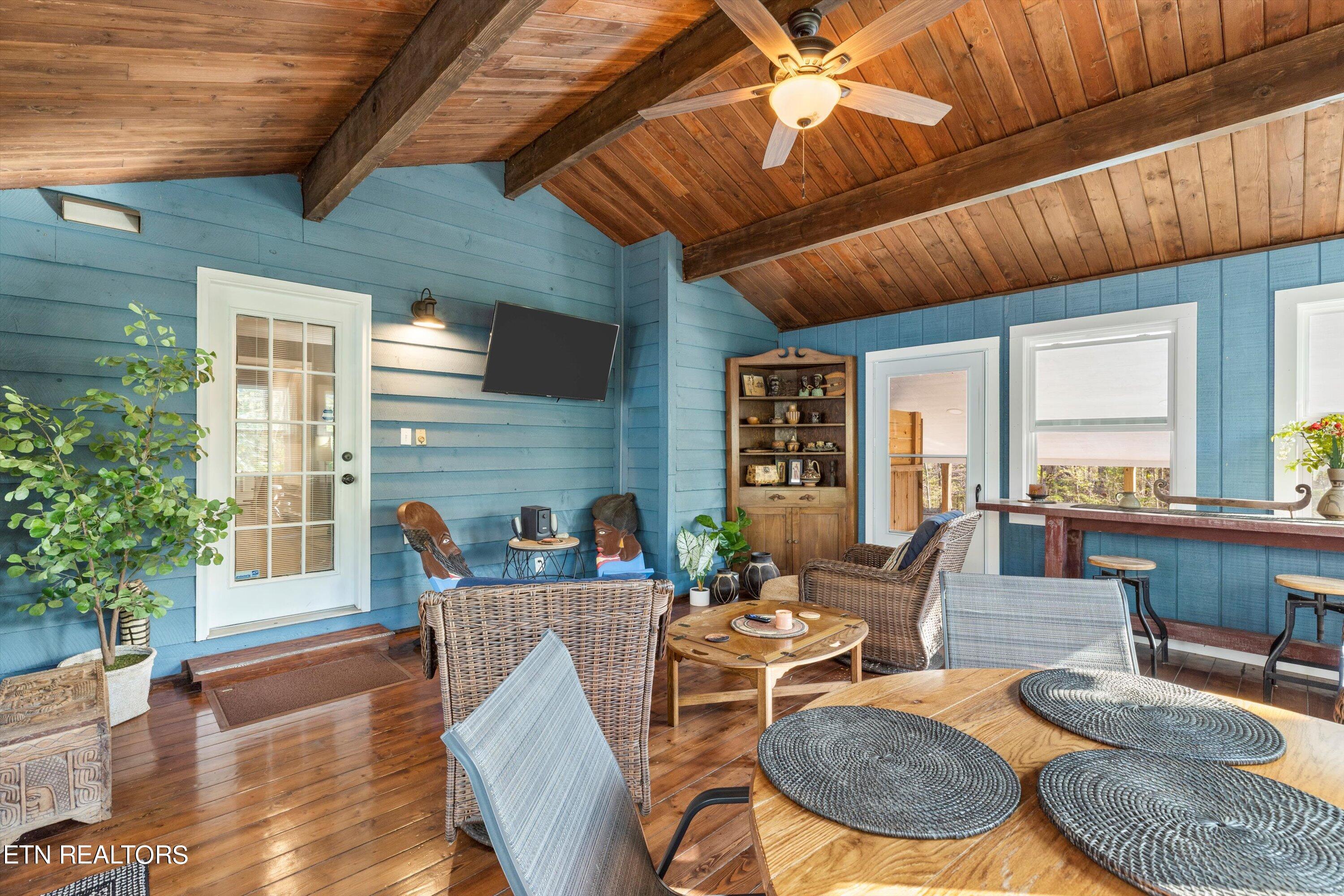 7816 Timber Glow Tr Property Photo 25