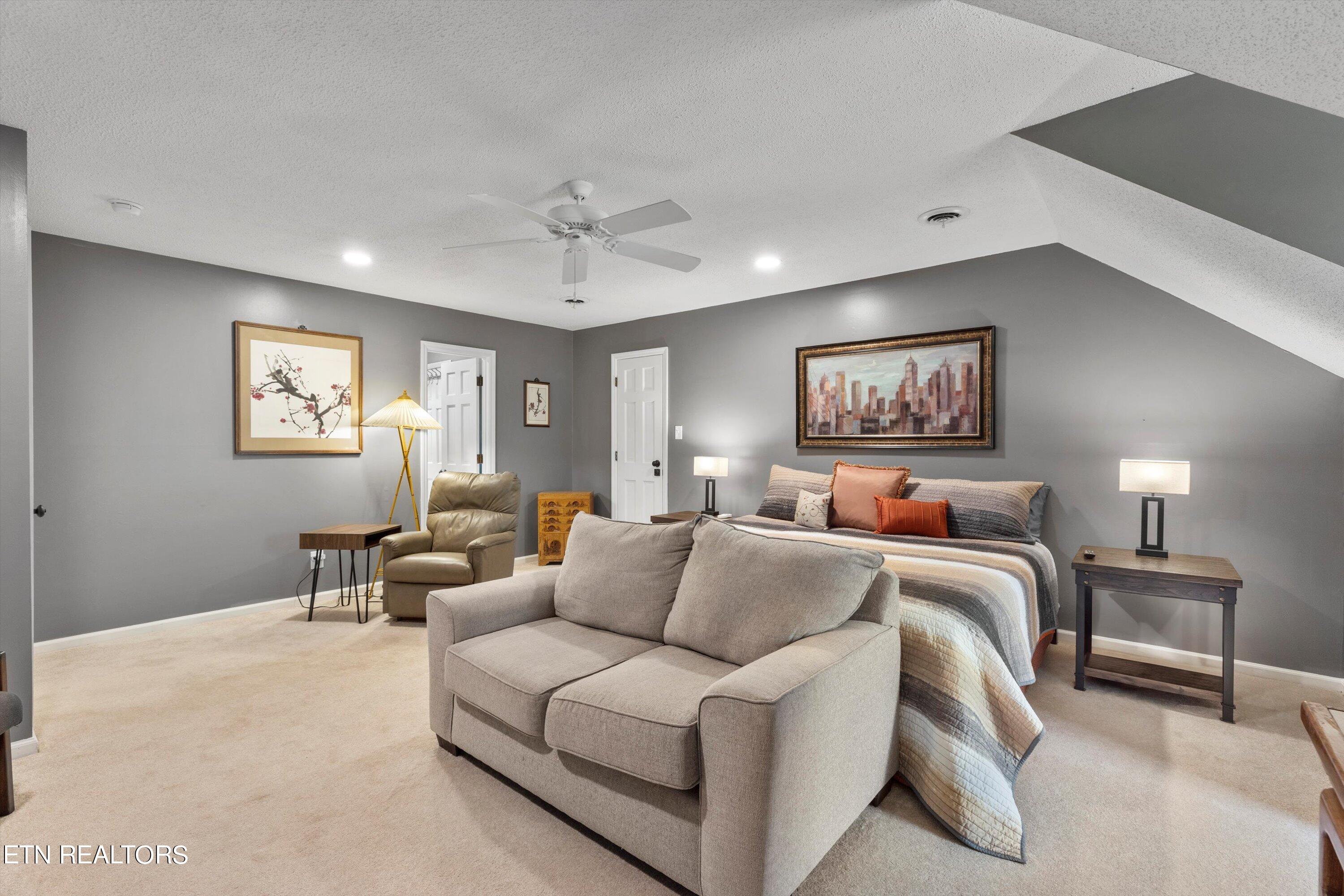 7816 Timber Glow Tr Property Photo 27