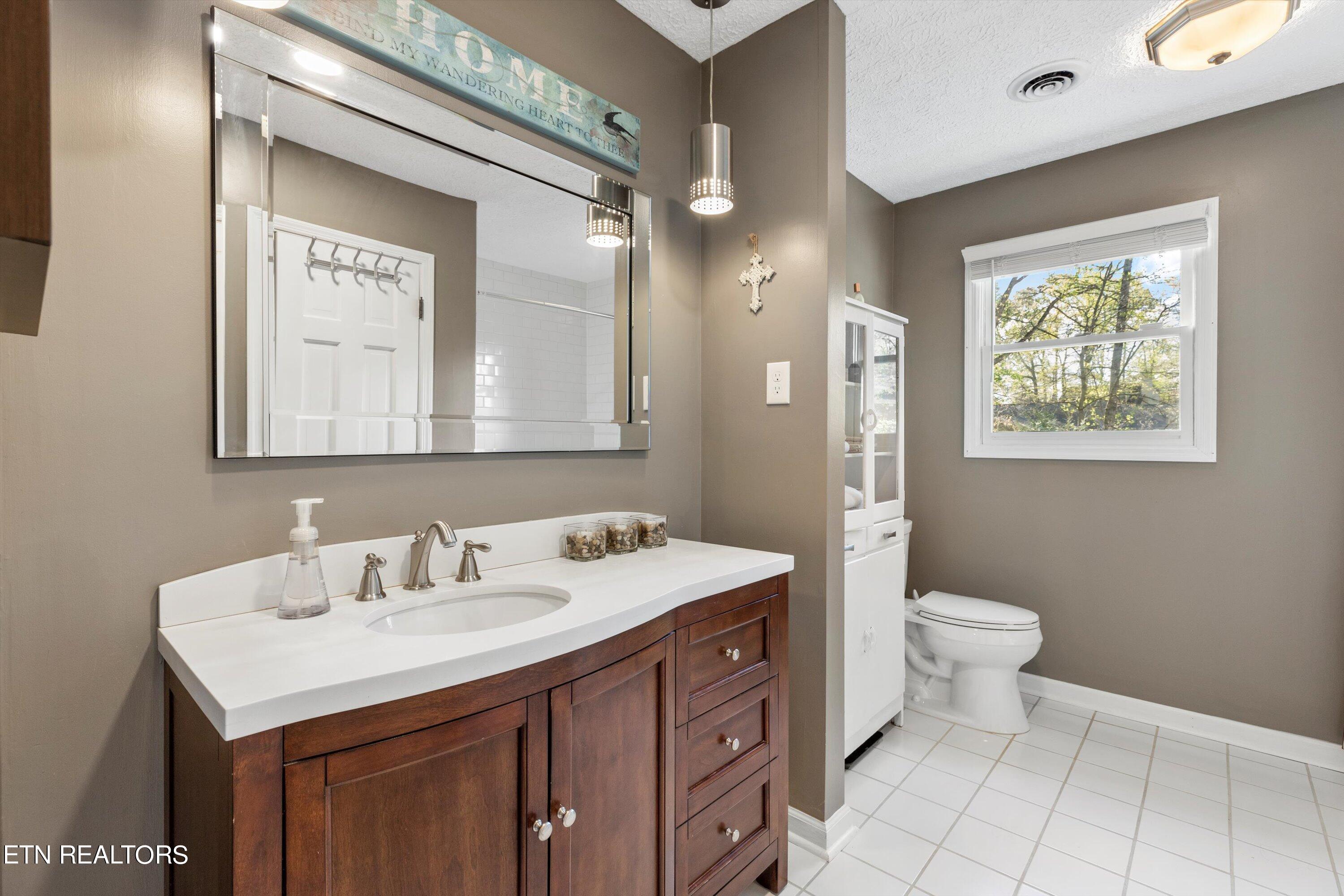 7816 Timber Glow Tr Property Photo 28