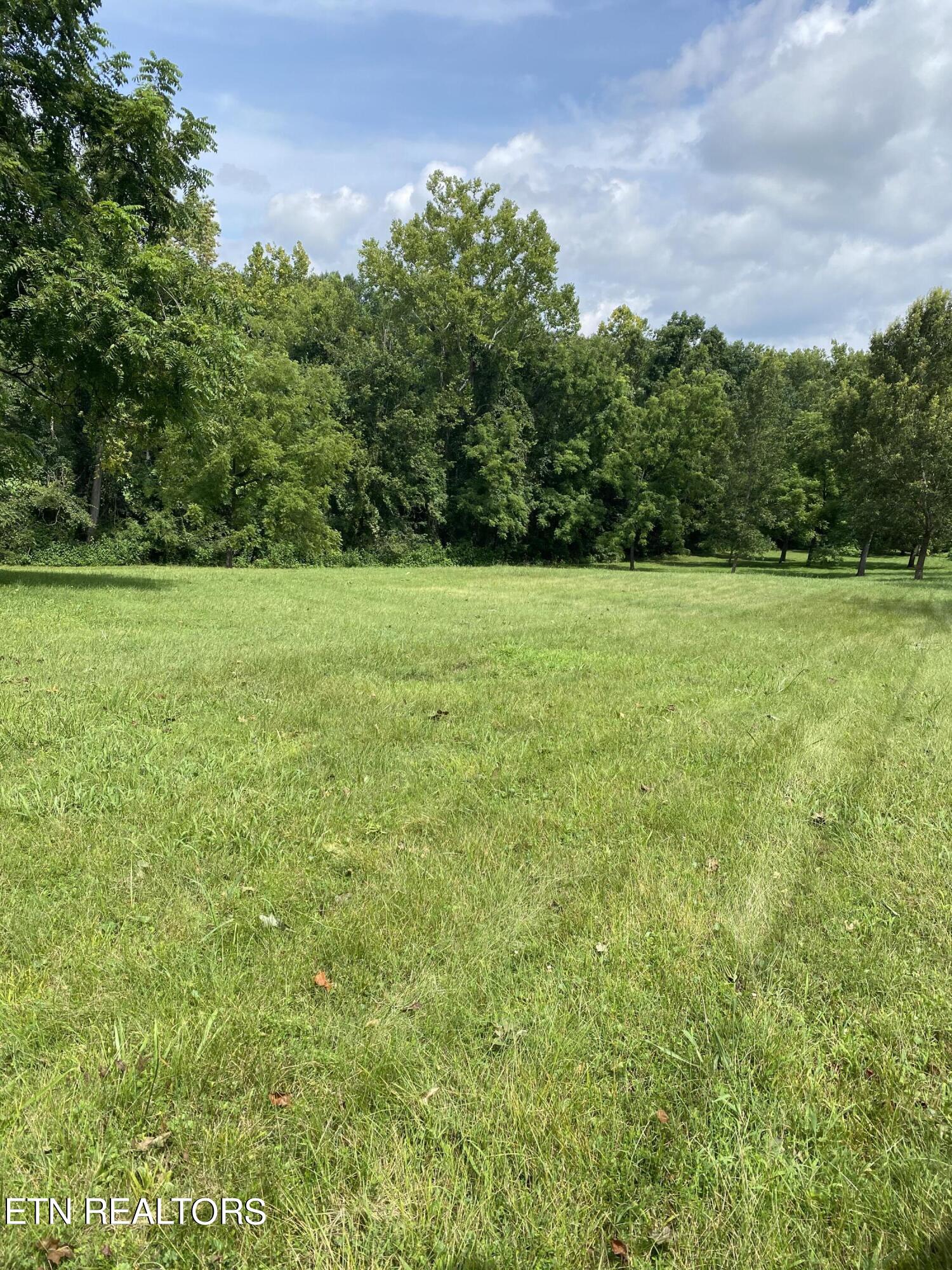 1030 Winton Chapel Rd Property Photo 9