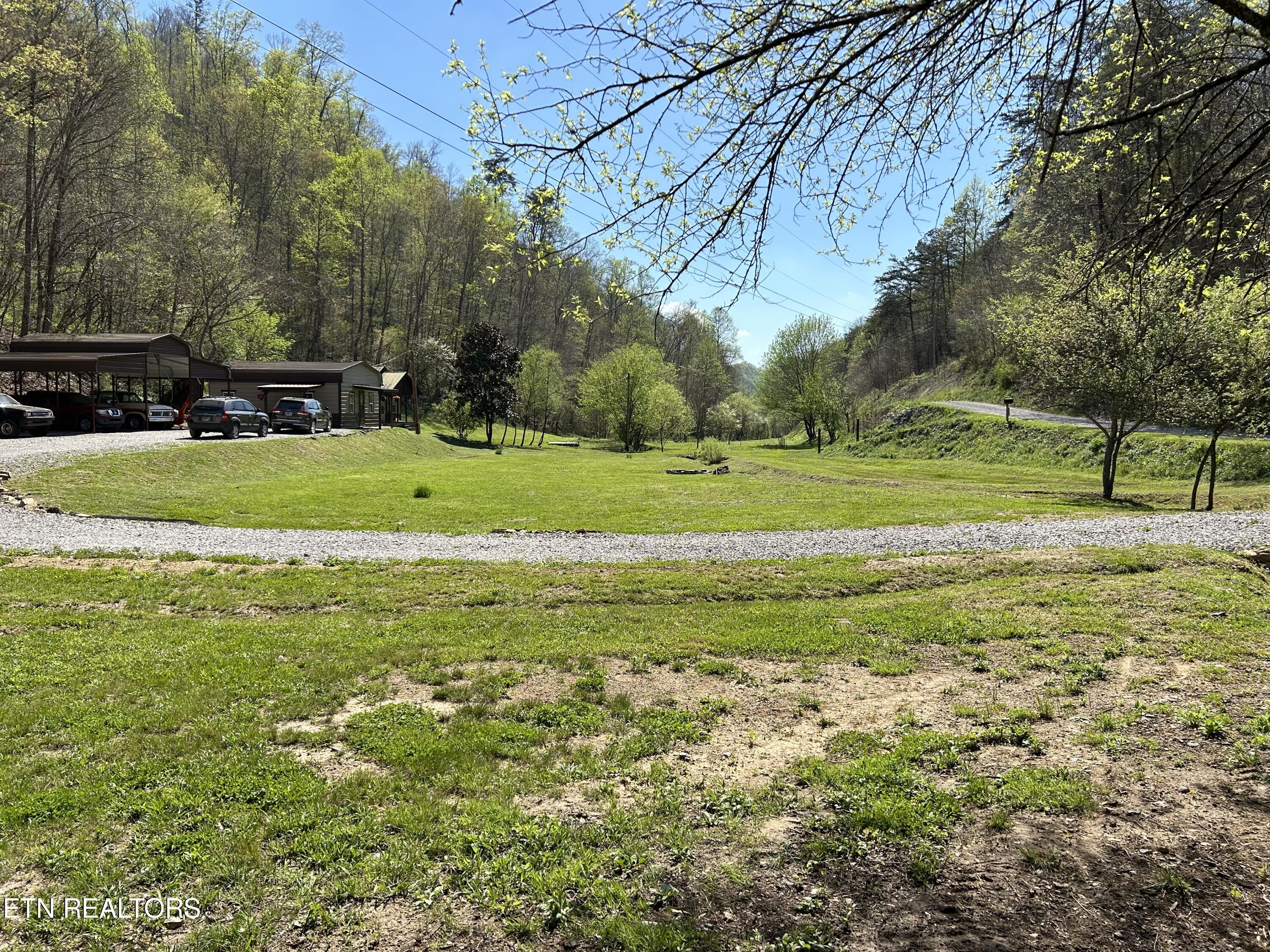 1973 Long Hollow Rd Property Photo 2