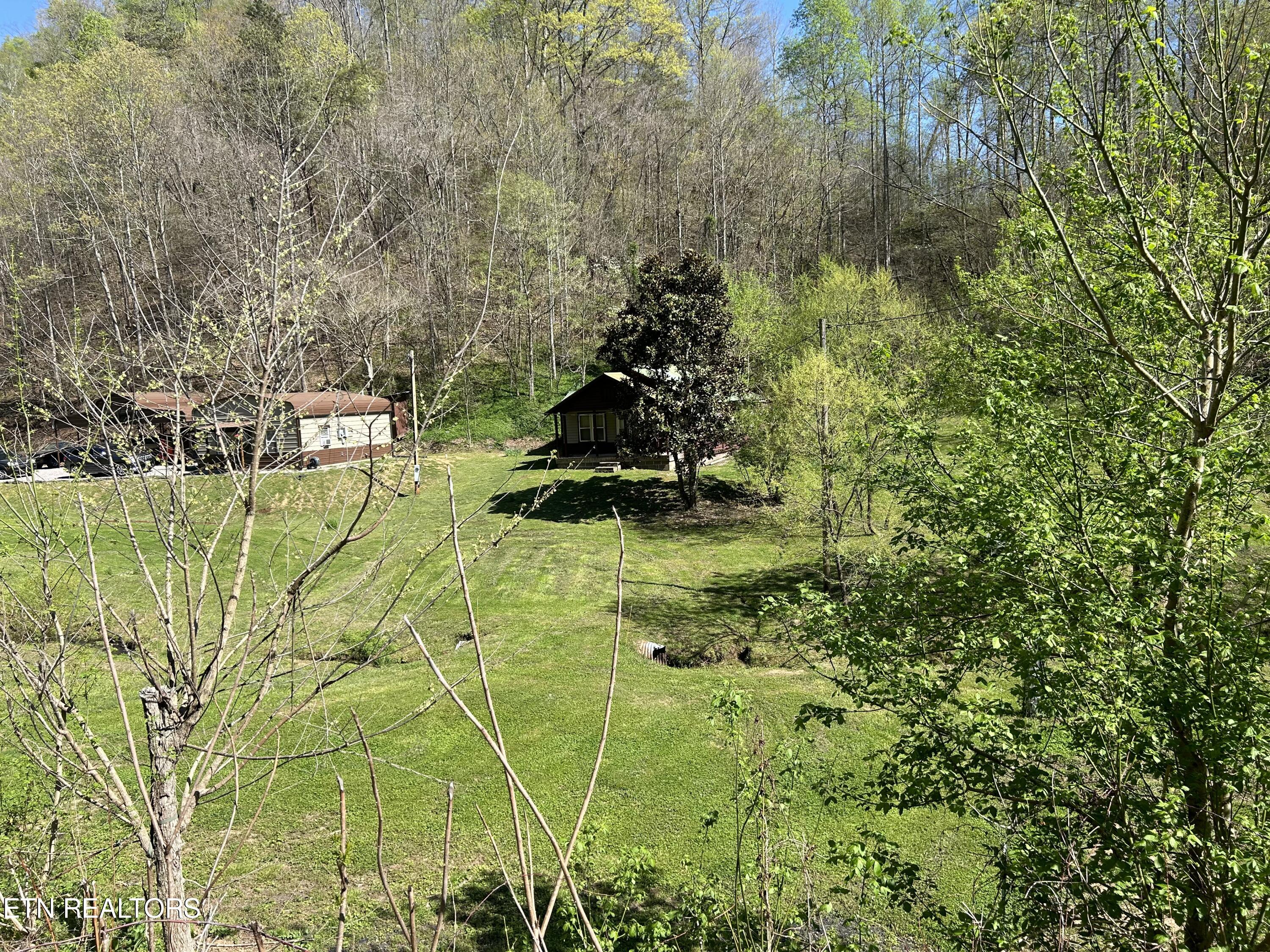 1973 Long Hollow Rd Property Photo 21