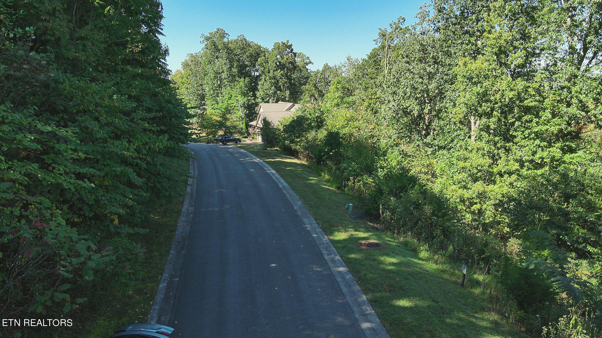 585 Black Cove Lane Property Photo 10
