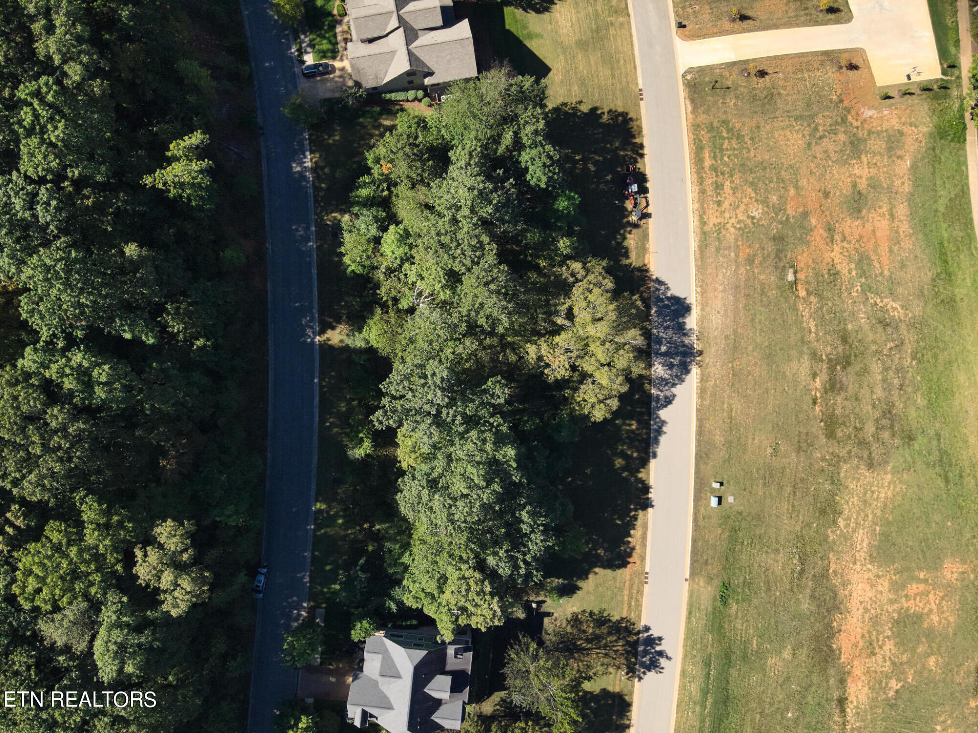 585 Black Cove Lane Property Photo 12