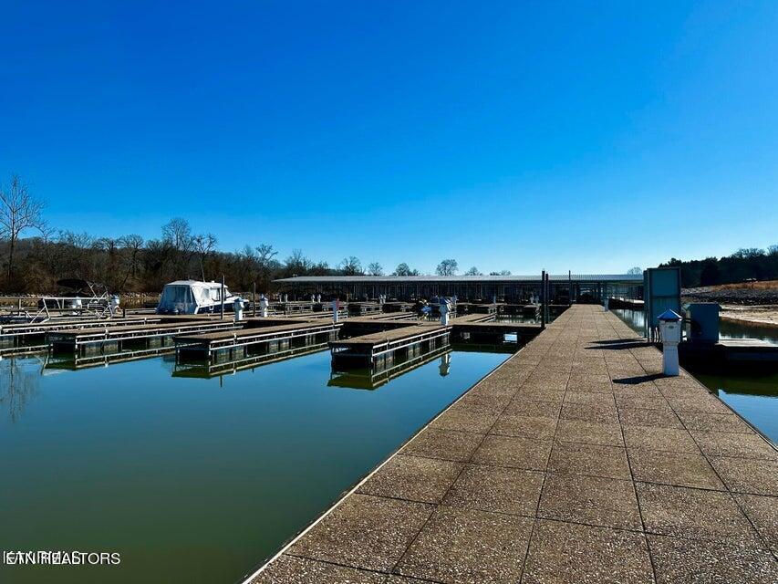 585 Black Cove Lane Property Photo 29