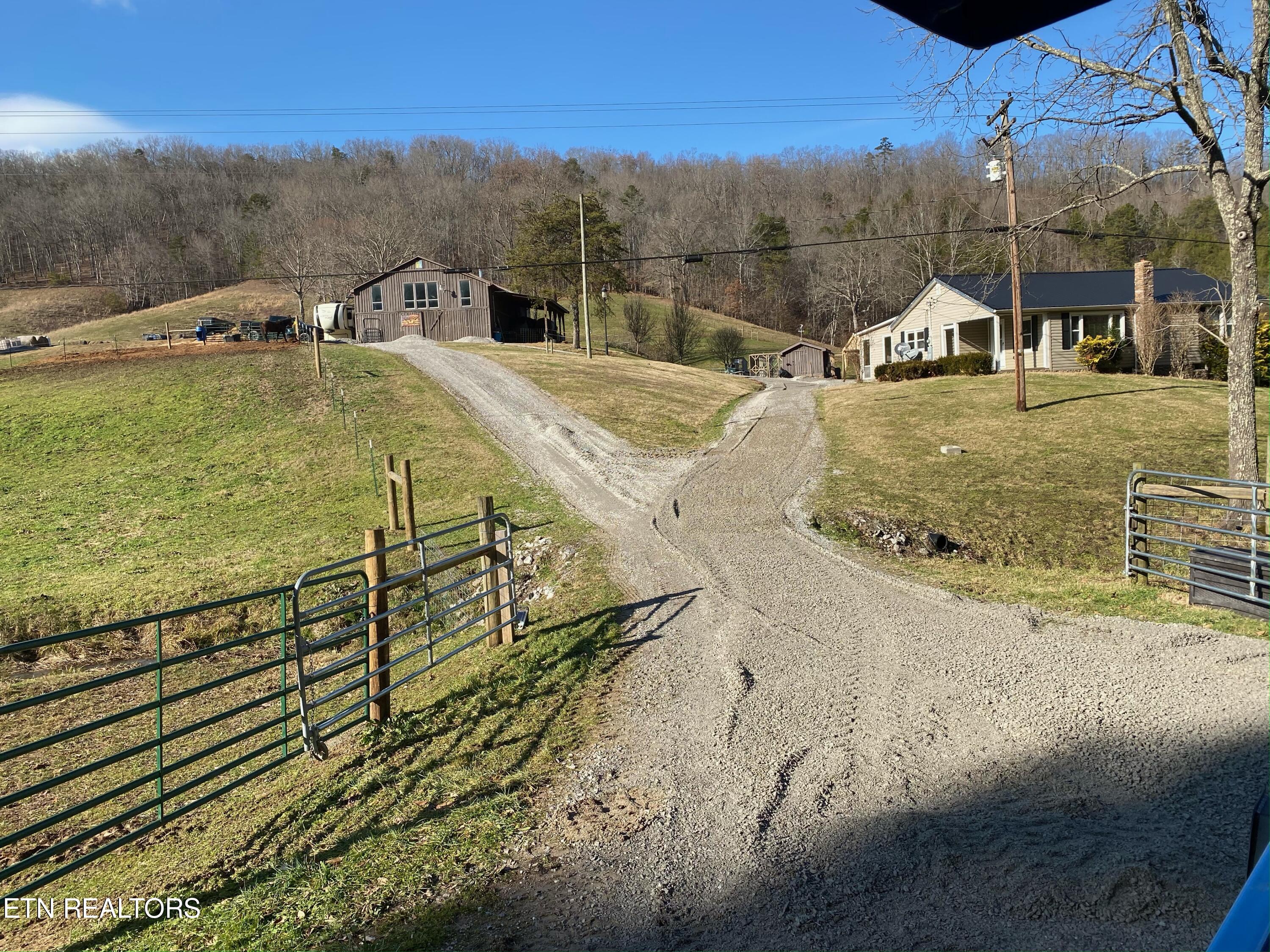 3427 Tater Valley Rd Property Photo 1