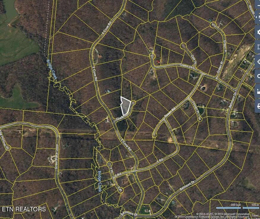 Glade Place Property Photo 13