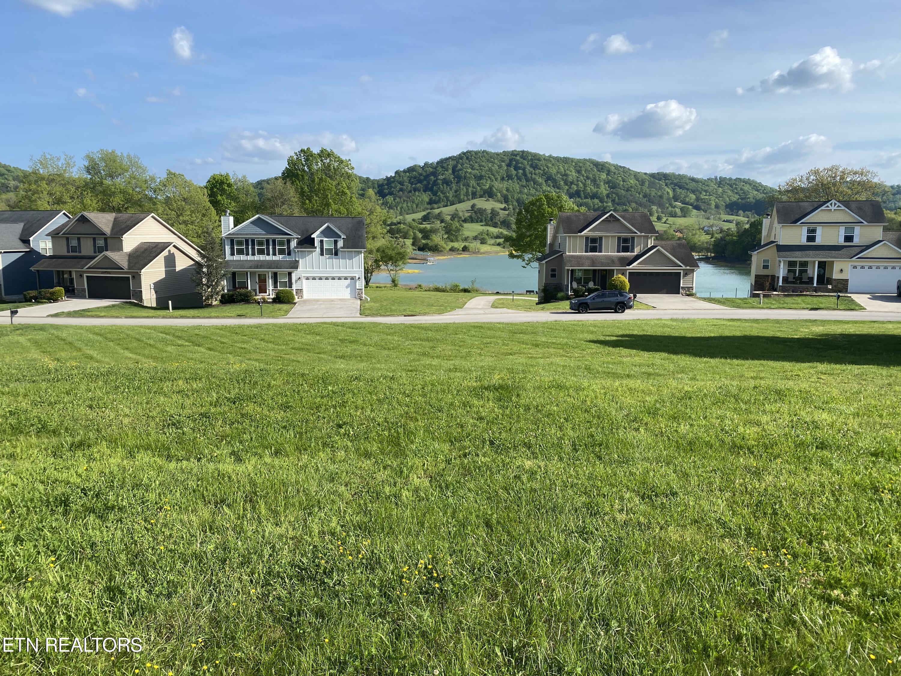 Twilight Blvd Property Photo
