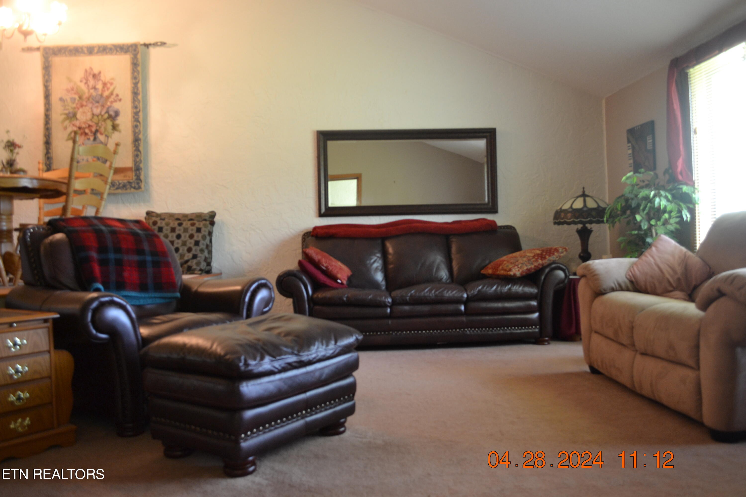 7000 Big Horn Drive Property Photo 9