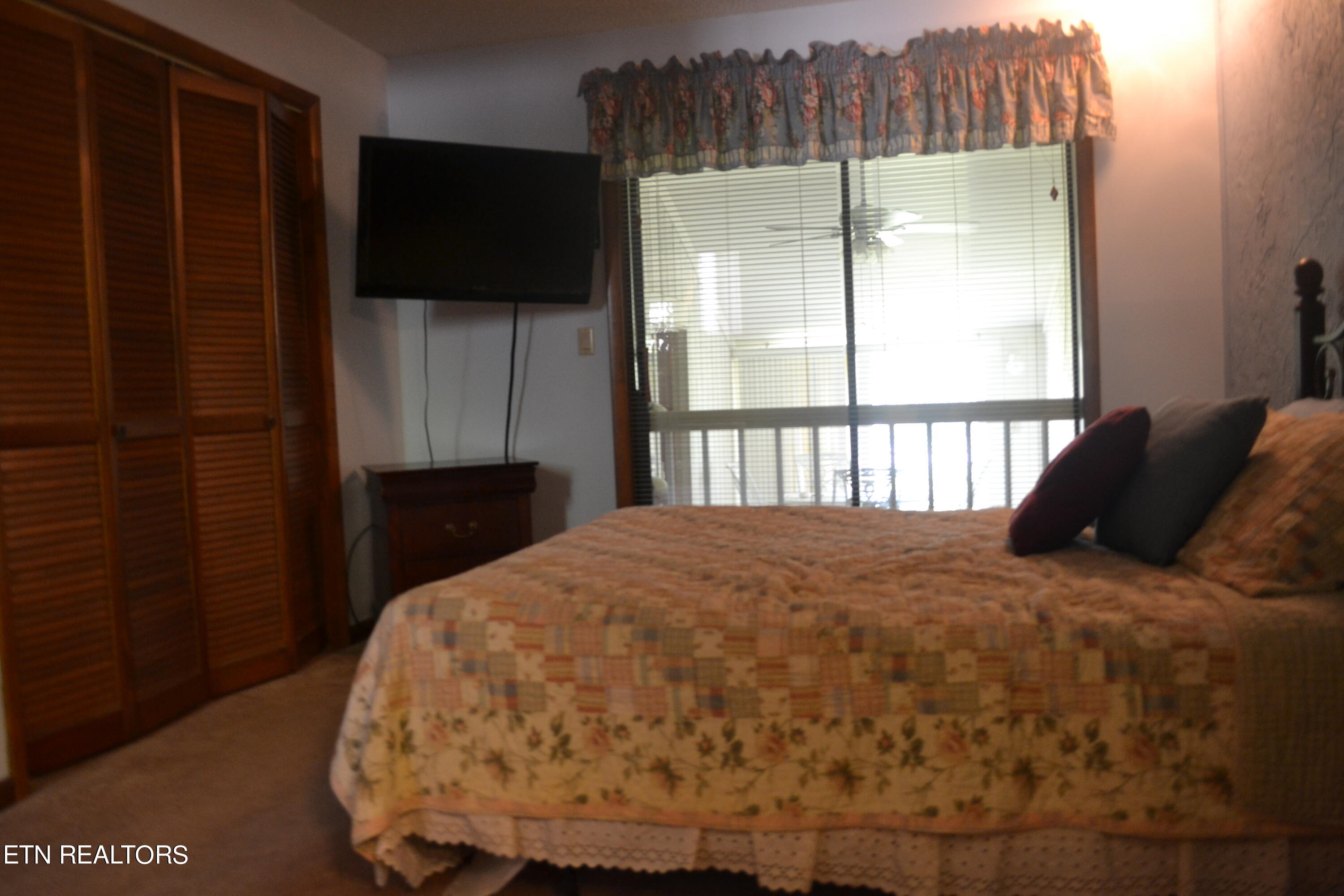 7000 Big Horn Drive Property Photo 16