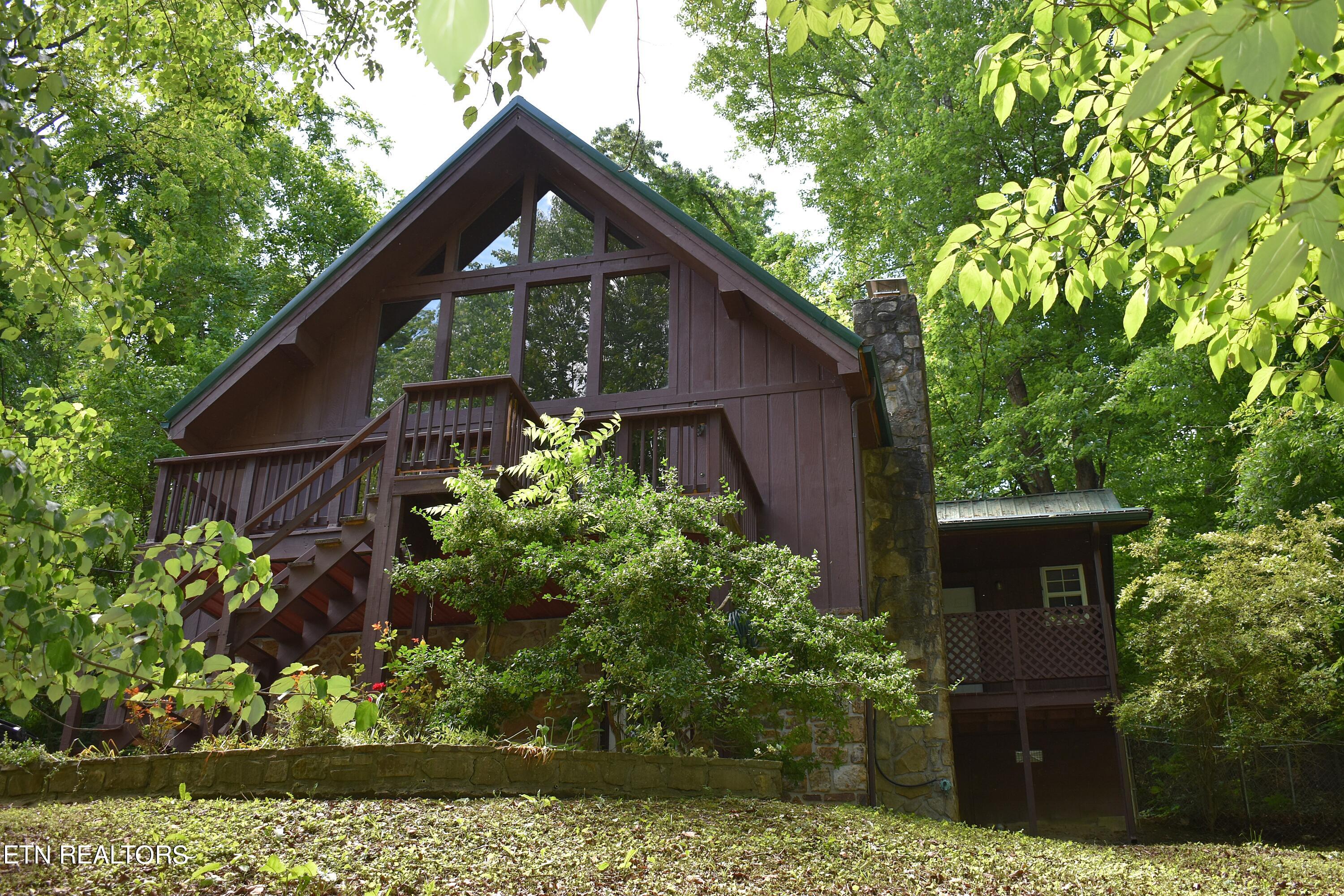 515 Englewood Rd Property Photo