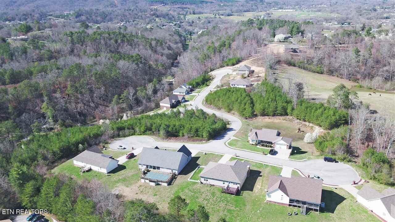 112 Nicole Drive Property Photo 13