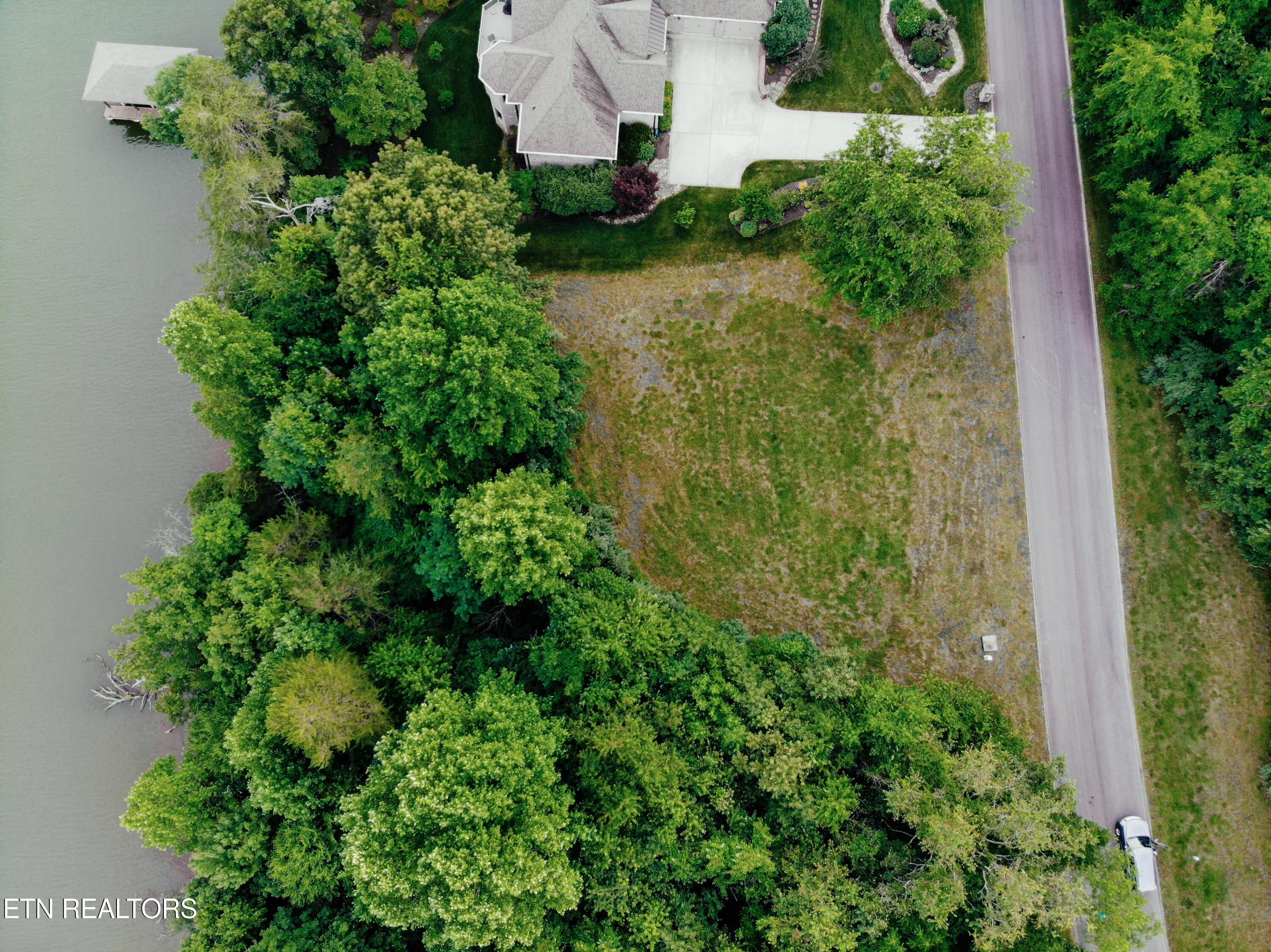 430 Marsh Hawk Drive Property Photo 9
