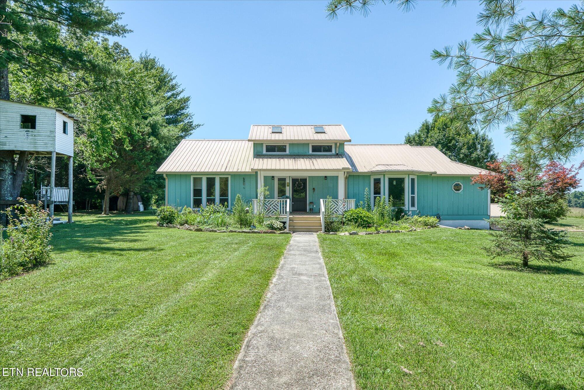 641 Island Ford Rd Property Photo