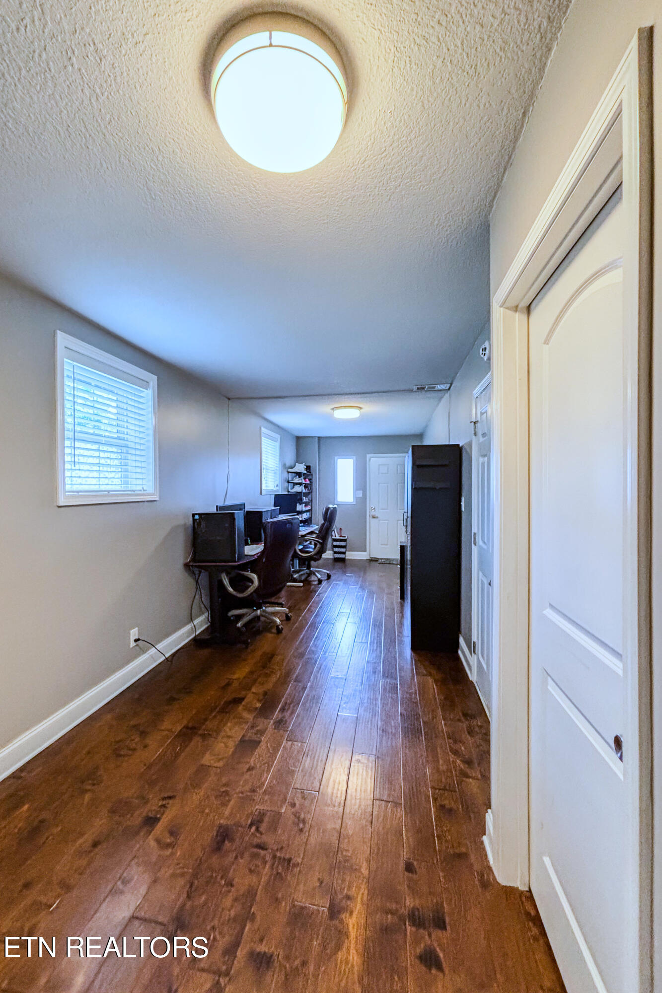 325 Wardley Rd Property Photo 8