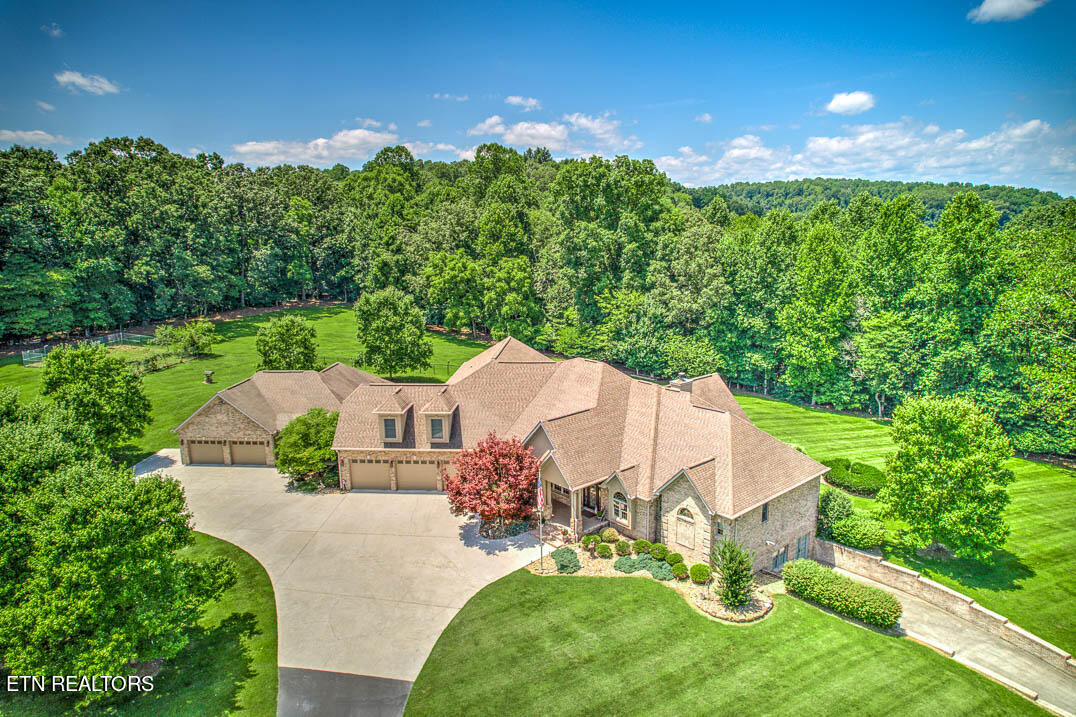 120 Fox Glen Lane Property Photo 1