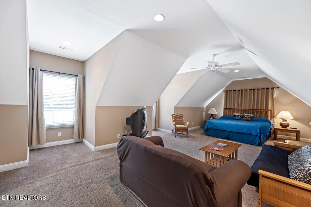120 Fox Glen Lane Property Photo 35