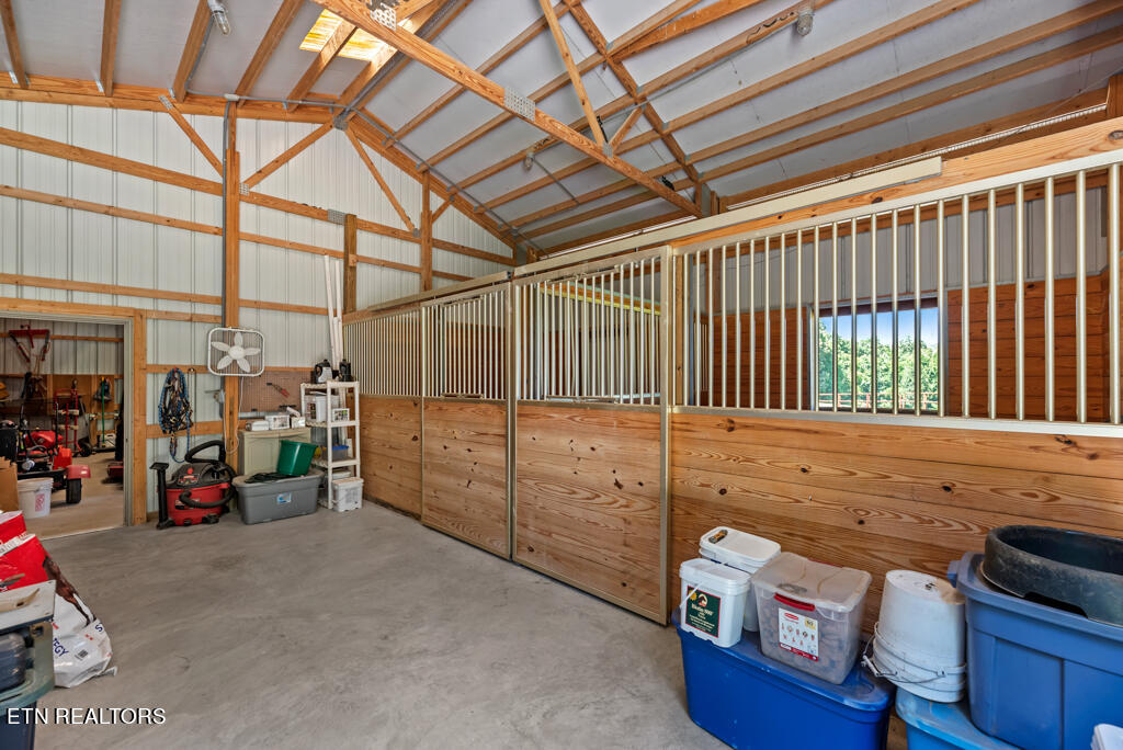 120 Fox Glen Lane Property Photo 43