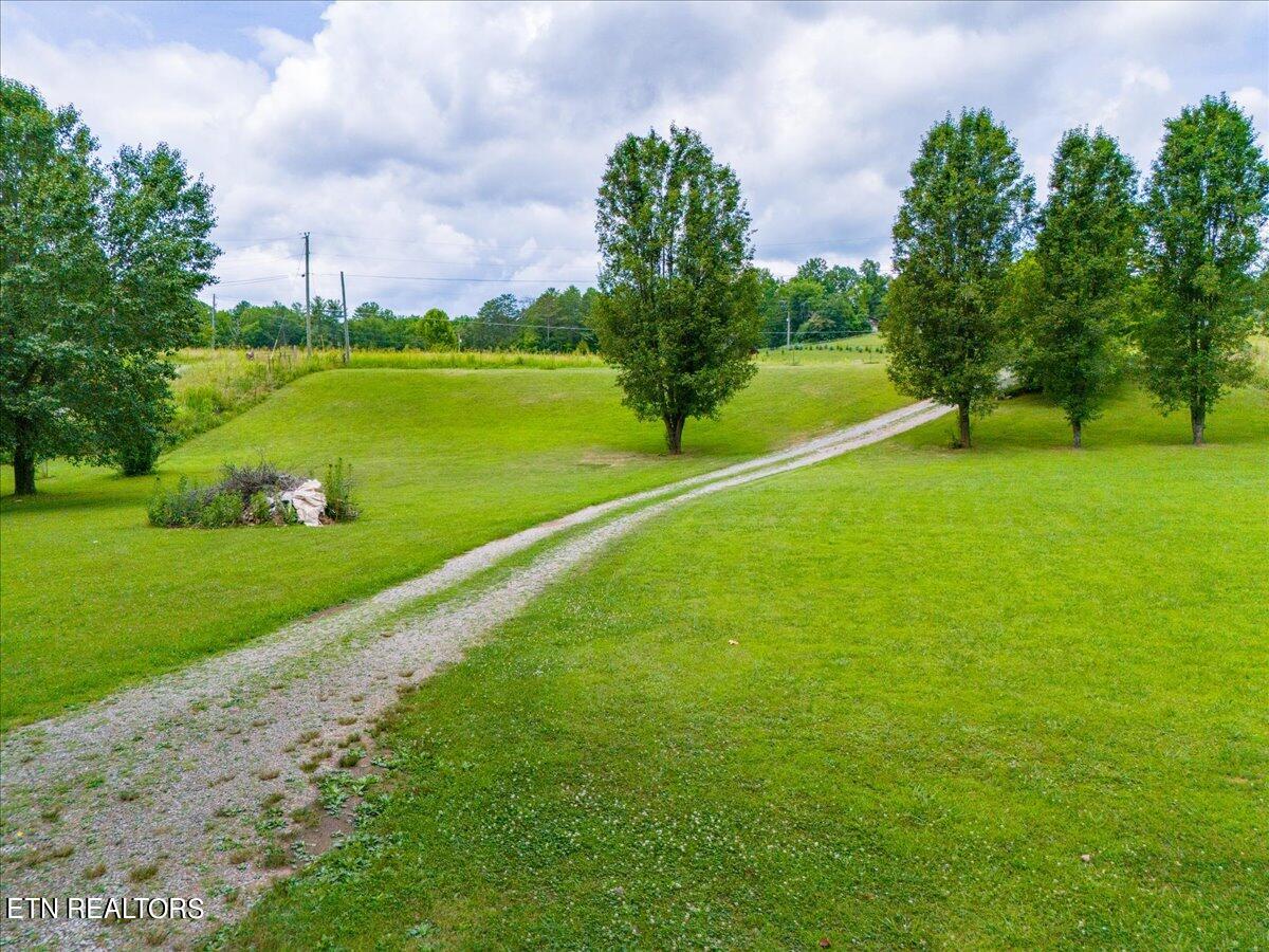 512 Lizzie Lane Property Photo 11