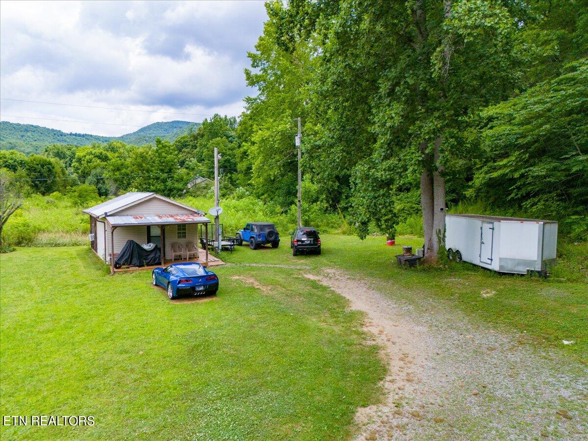 512 Lizzie Lane Property Photo 17