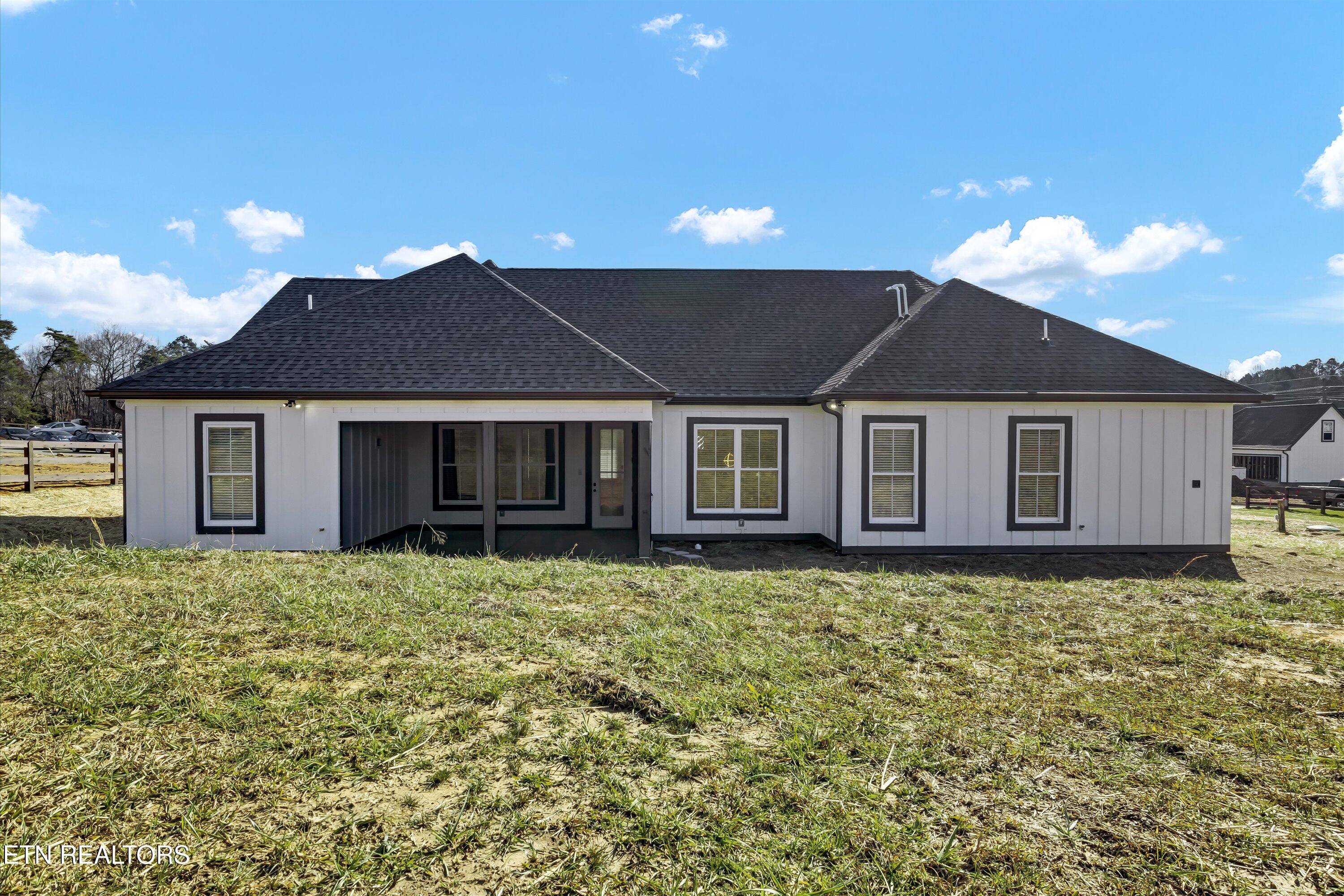 2409 Iron Forge Way Property Photo 32