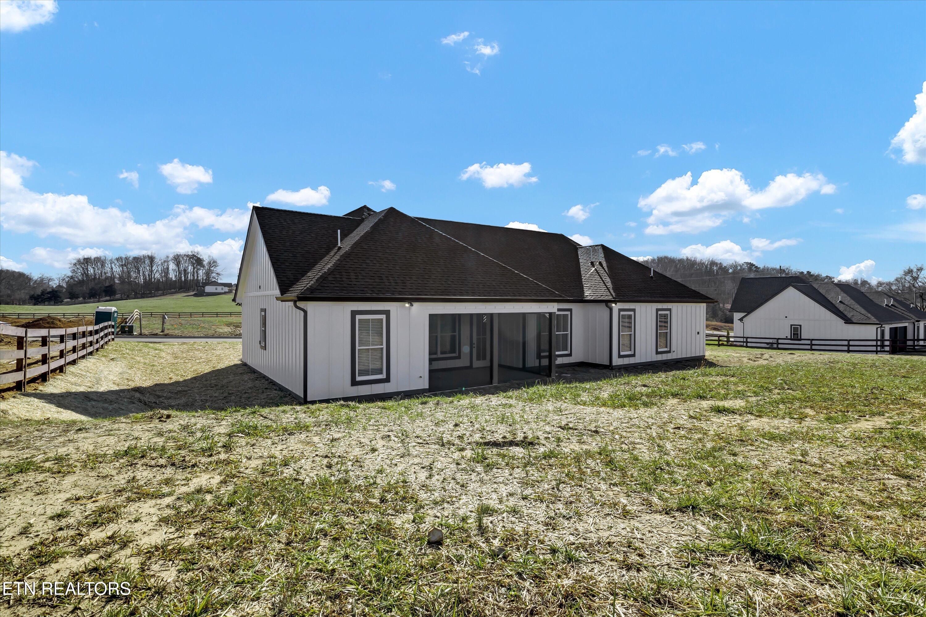 2409 Iron Forge Way Property Photo 33