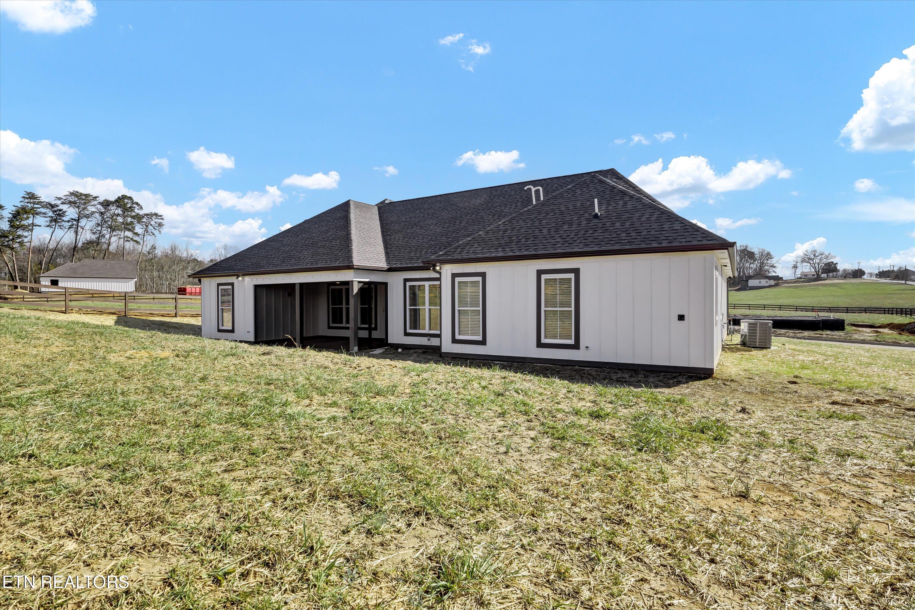 2409 Iron Forge Way Property Photo 34