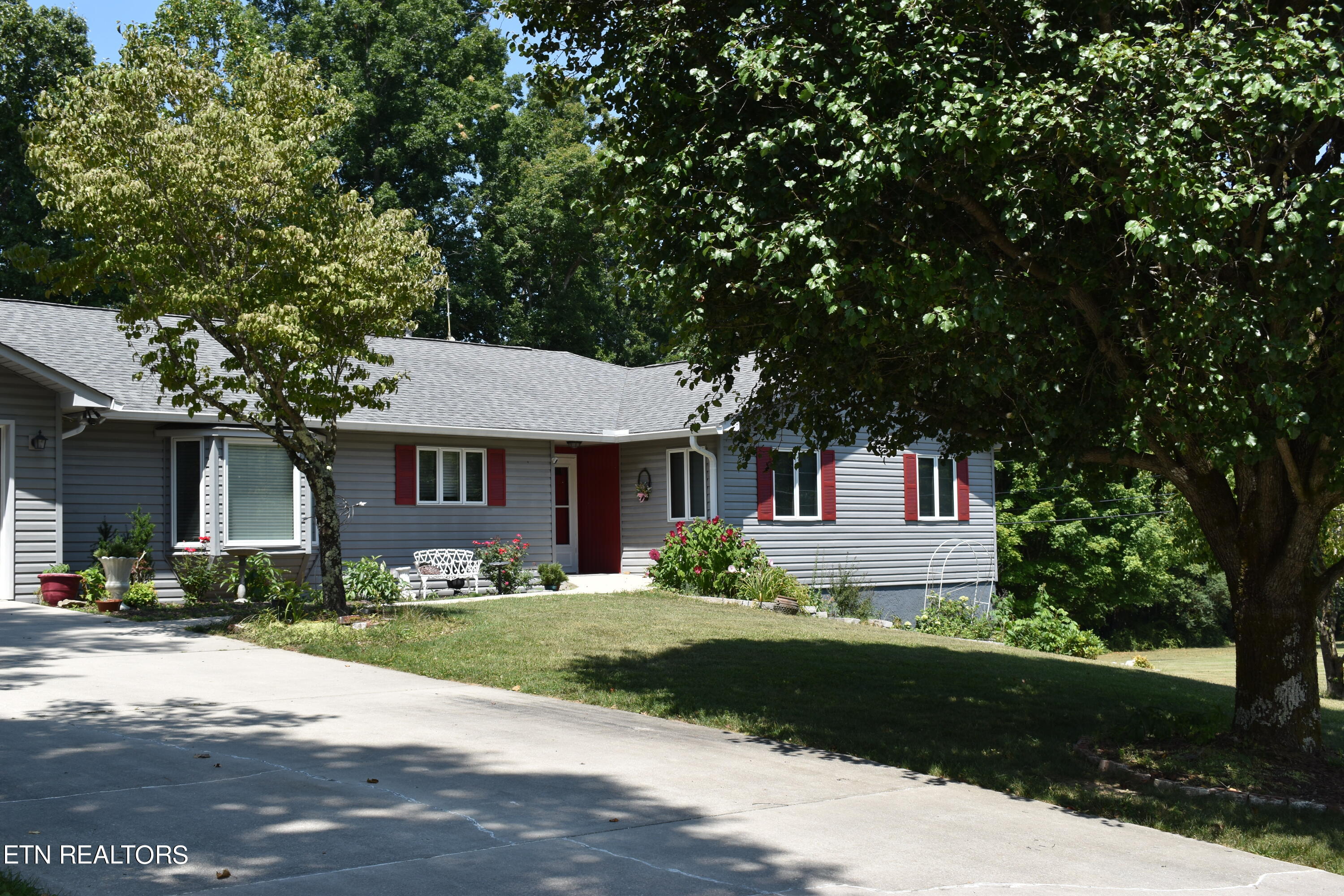 530 Meadows Rd Property Photo 1