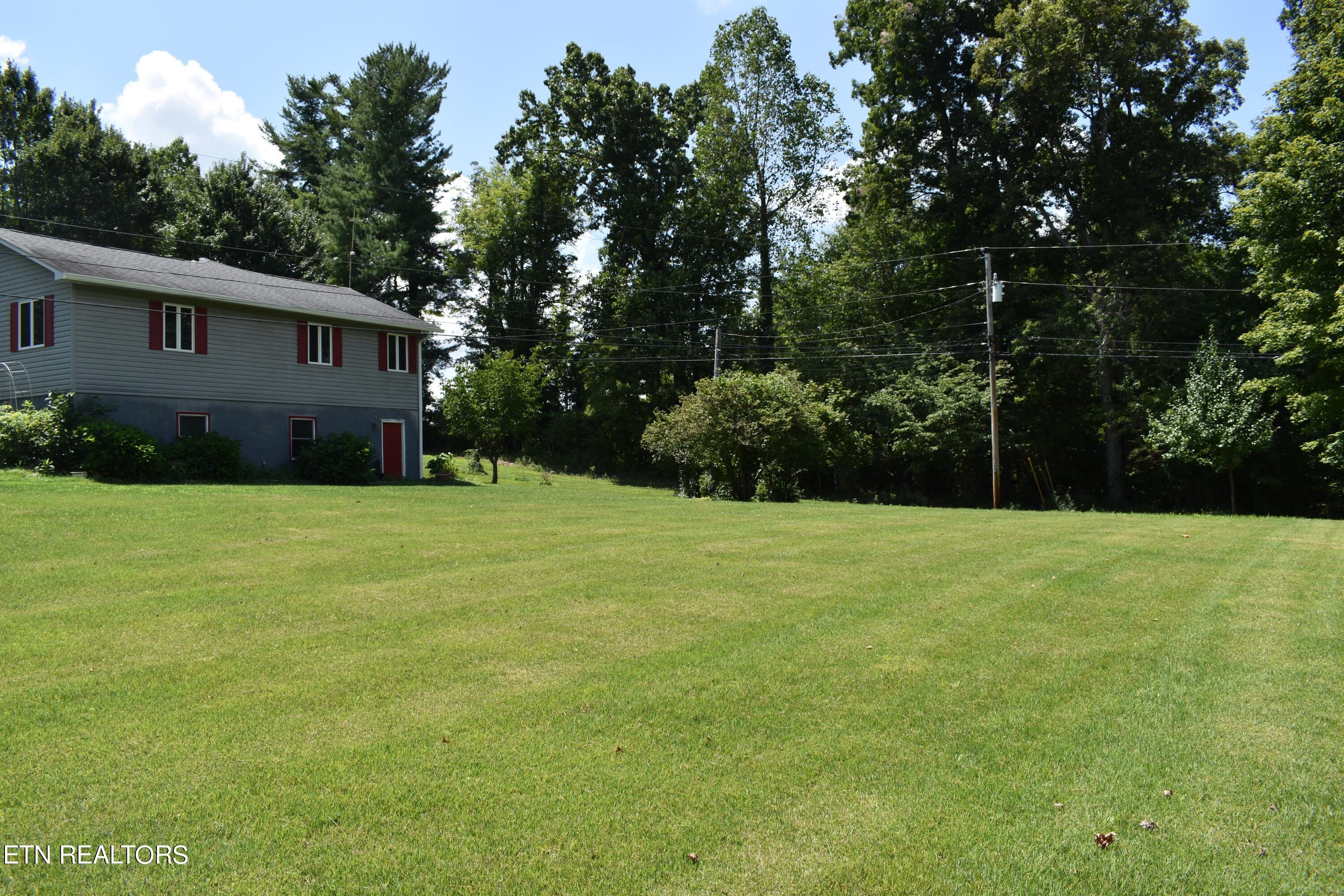 530 Meadows Rd Property Photo 3