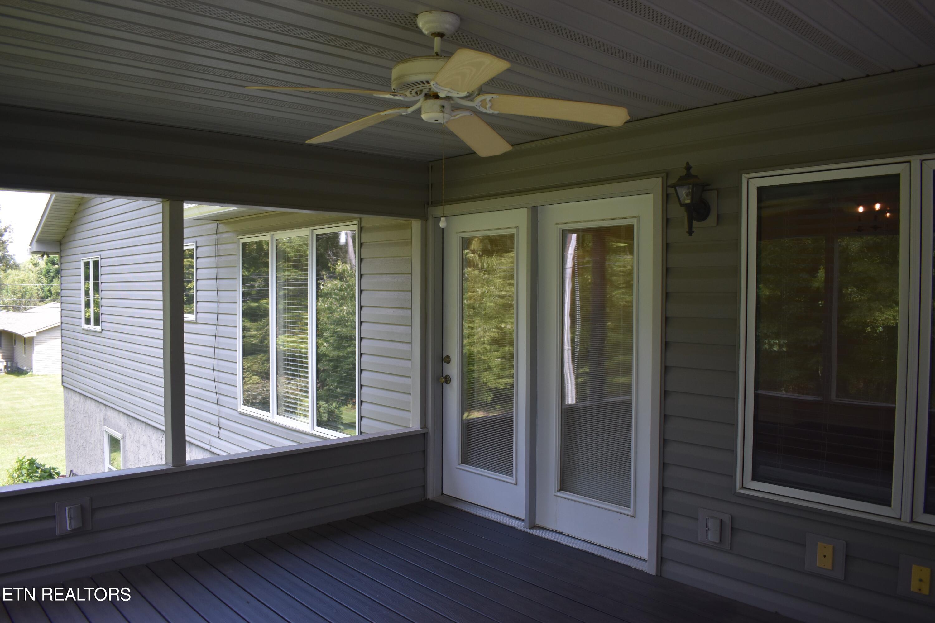 530 Meadows Rd Property Photo 16