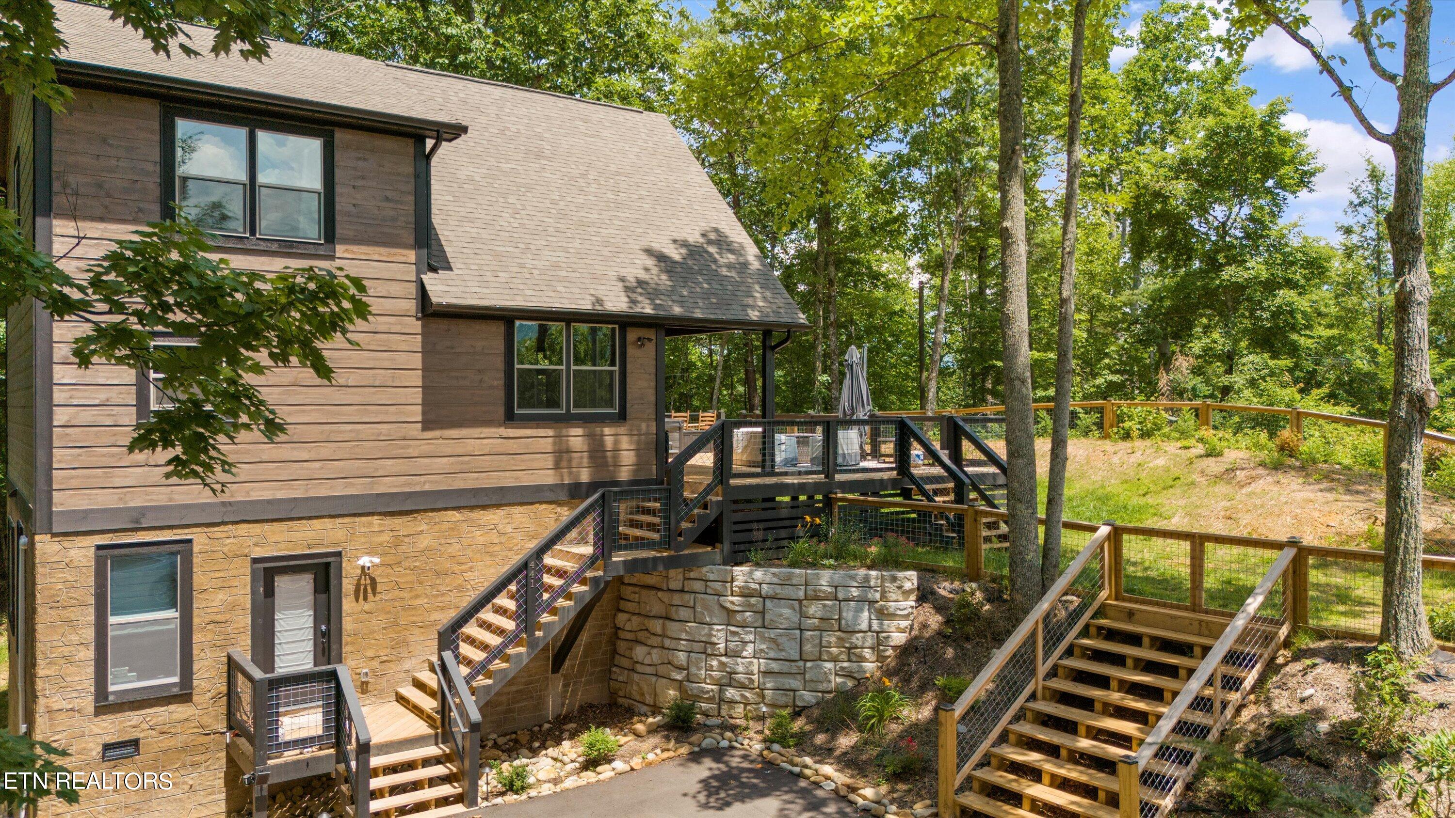 441 Matterhorn Drive Property Photo 4