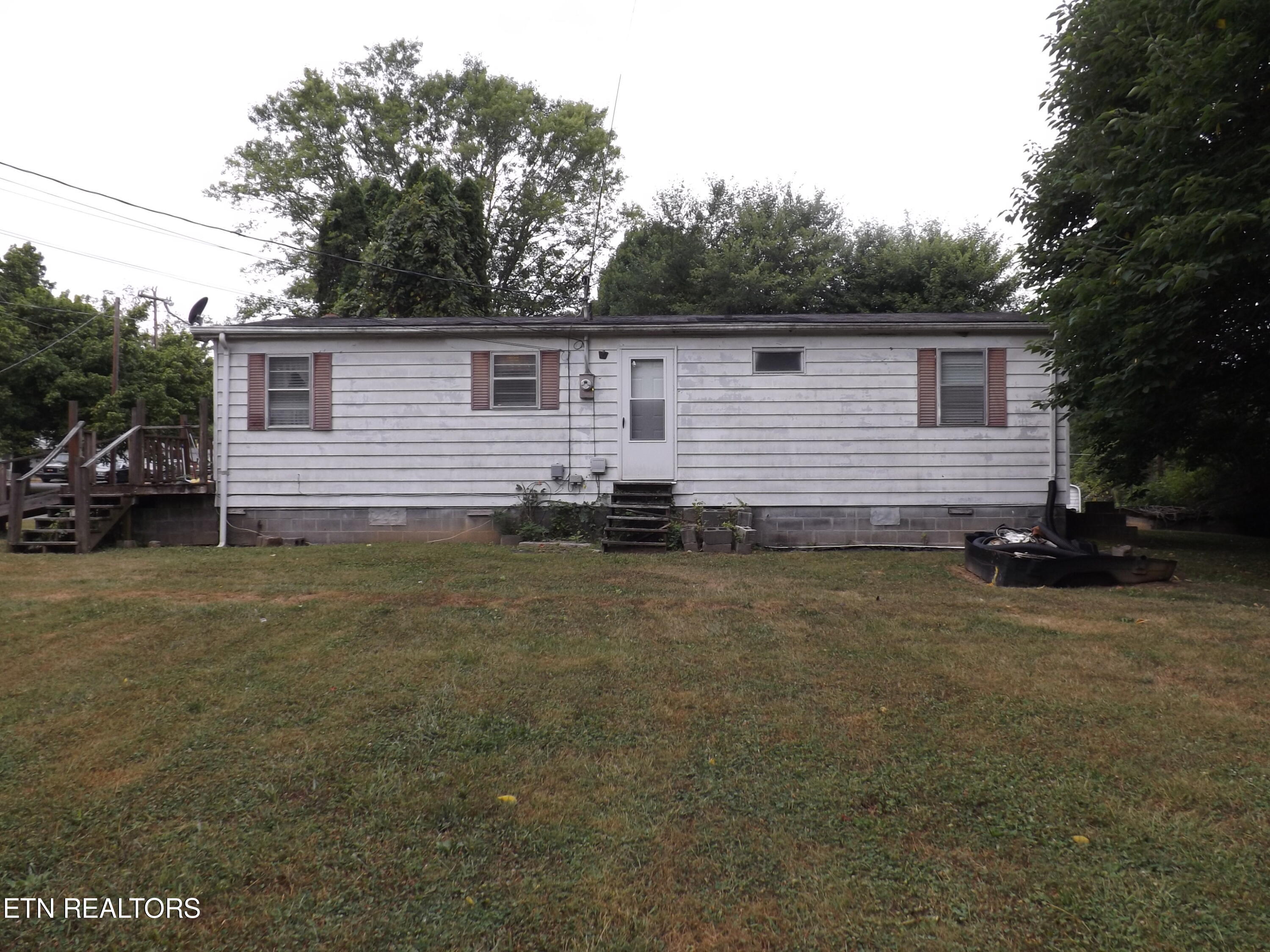196 Harmon St Property Photo