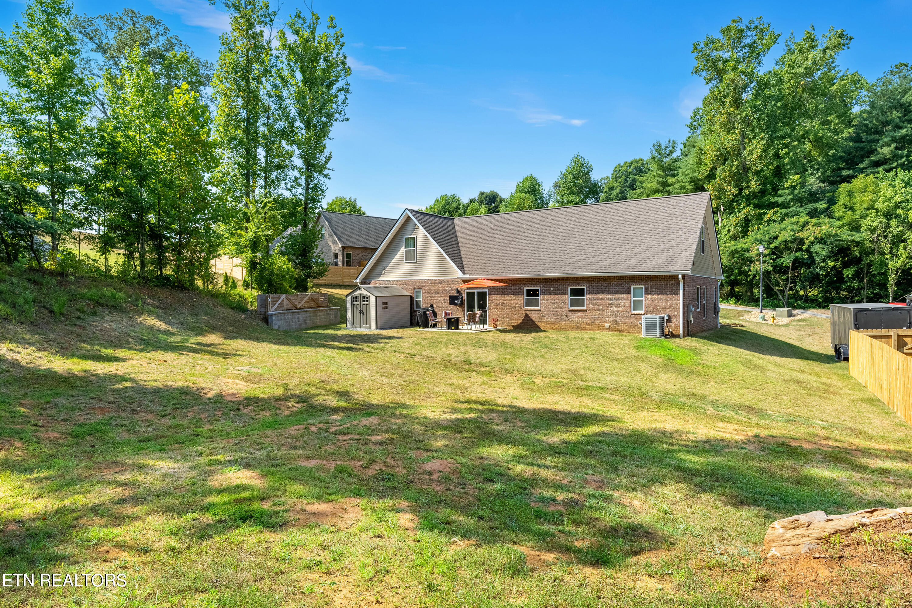 280 Robinson Tr Property Photo 4