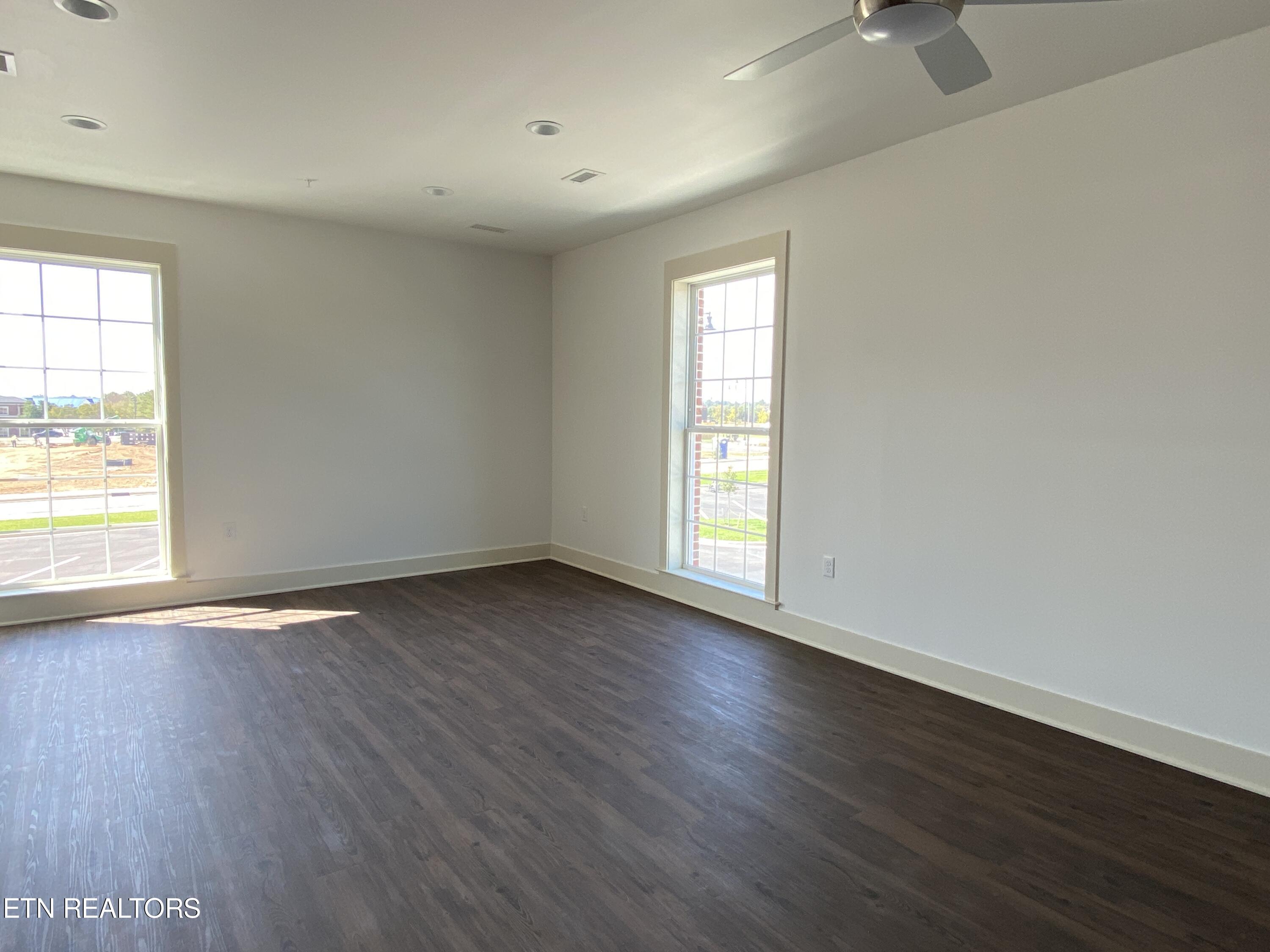 1120 Franck St Property Photo 3