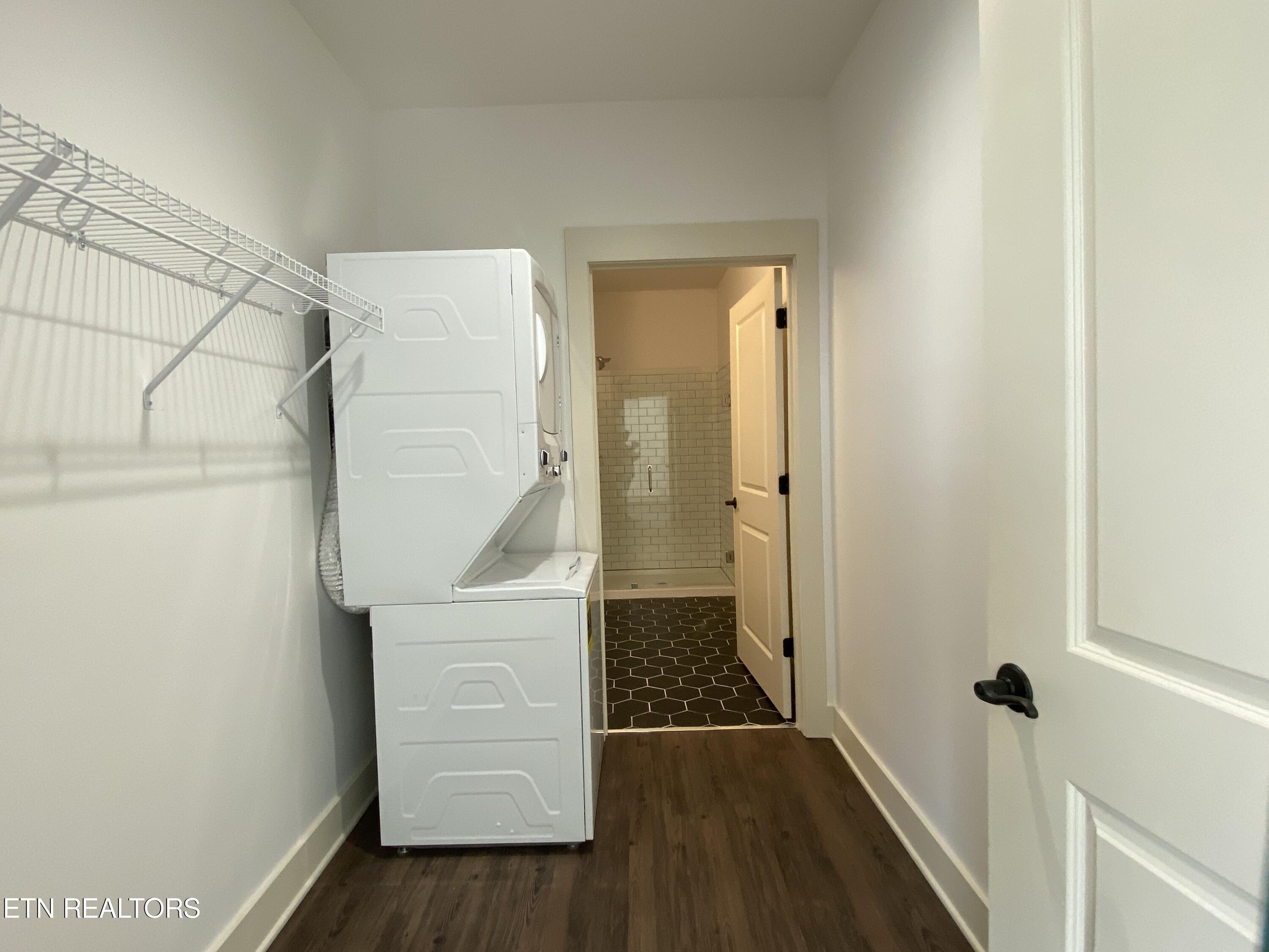1120 Franck St Property Photo 8