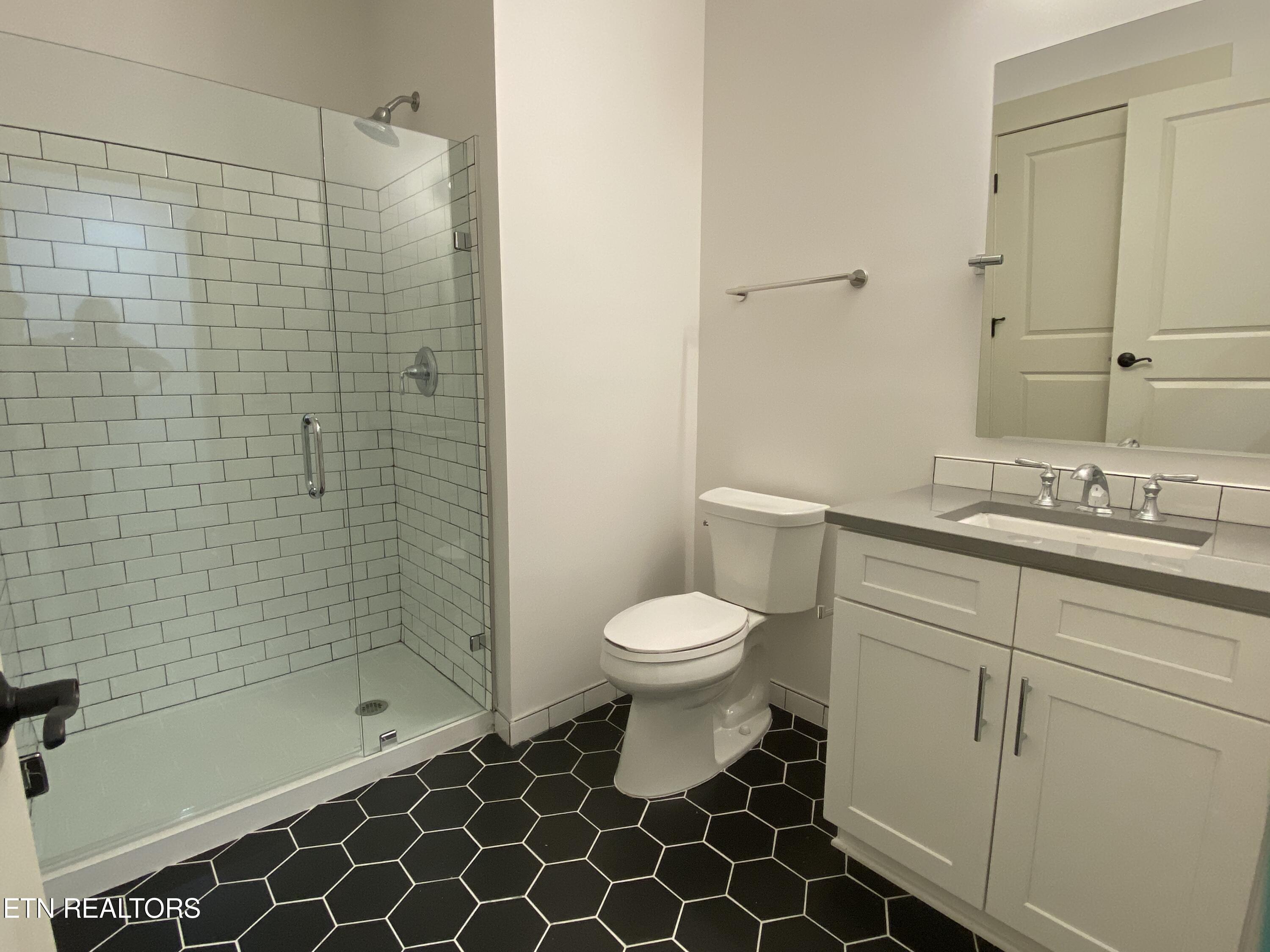 1120 Franck St Property Photo 10